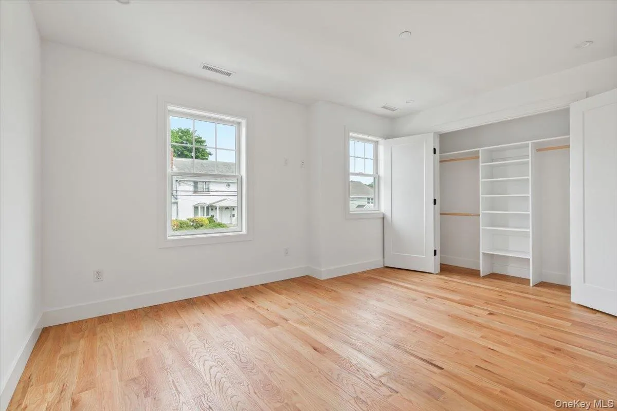 109 Park Avenue, Harrison, NY, 3 Bedrooms Bedrooms, 6 Rooms Rooms,3 BathroomsBathrooms,Residential Lease,For Rent,Park,0,1027950 109 Park Avenue, Harrison, NY, 3 Bedrooms Bedrooms, 6 Rooms Rooms,3 BathroomsBathrooms,Residential Lease,For Rent,Park,0,1027950