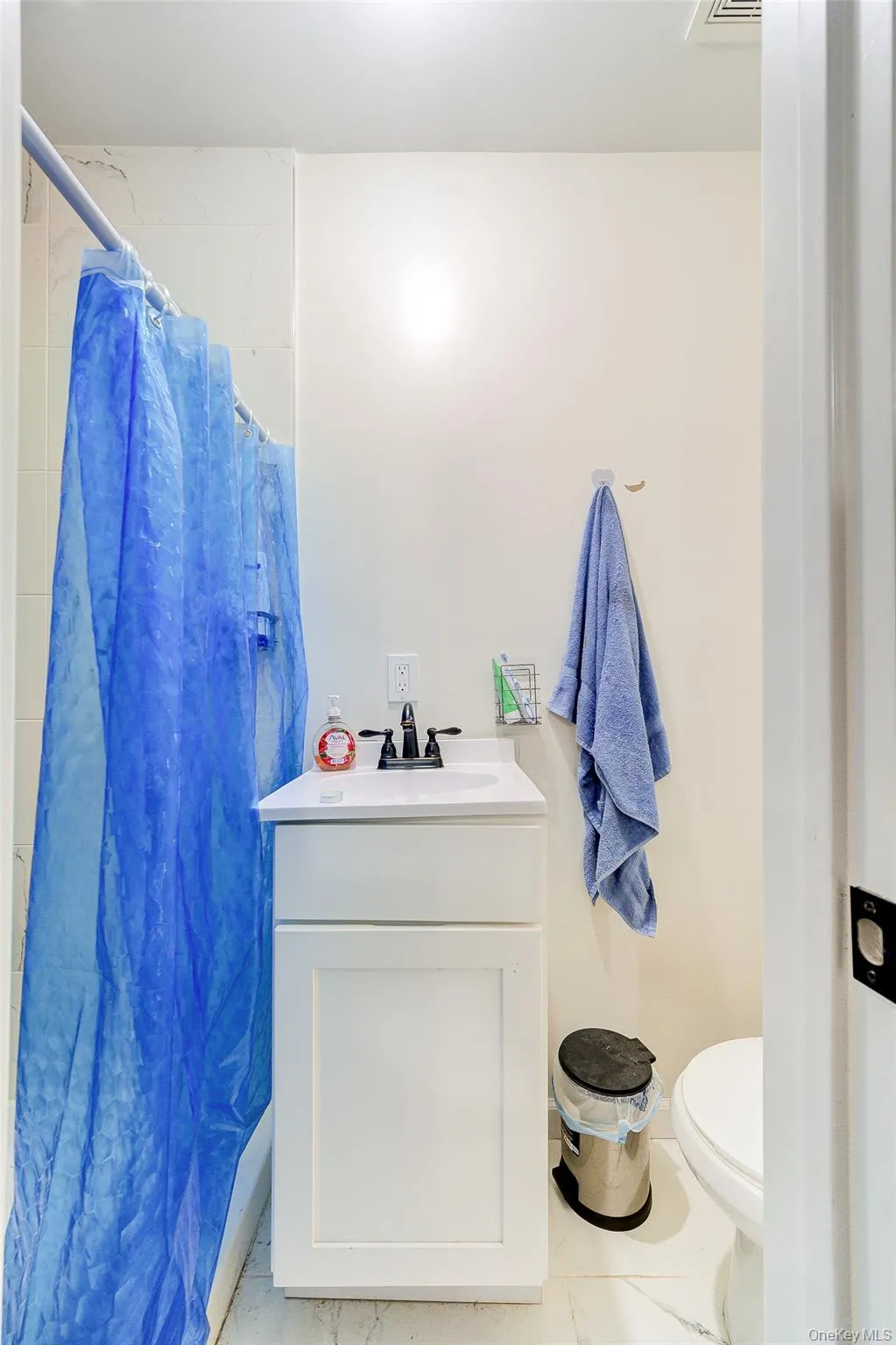 18 Paradise Trail, Monroe, NY, 3 Bedrooms Bedrooms, 6 Rooms Rooms,2 BathroomsBathrooms,Residential,For Rent,Paradise,0,1027952 18 Paradise Trail, Monroe, NY, 3 Bedrooms Bedrooms, 6 Rooms Rooms,2 BathroomsBathrooms,Residential,For Rent,Paradise,0,1027952