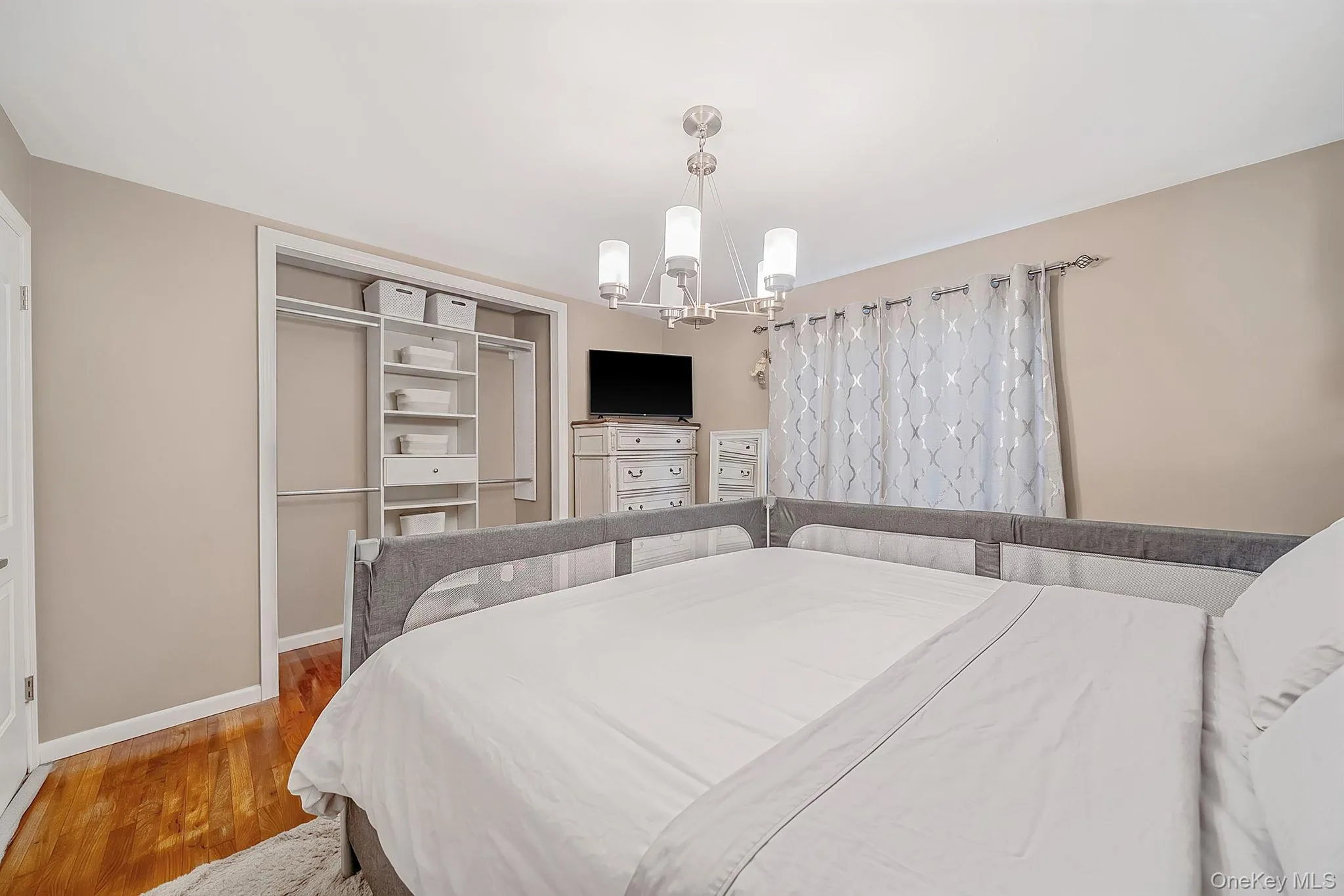 1030 Fulton Avenue, Babylon, NY, 4 Bedrooms Bedrooms, 7 Rooms Rooms,1 BathroomBathrooms,Residential,For Rent,Fulton,0,1027956 1030 Fulton Avenue, Babylon, NY, 4 Bedrooms Bedrooms, 7 Rooms Rooms,1 BathroomBathrooms,Residential,For Rent,Fulton,0,1027956