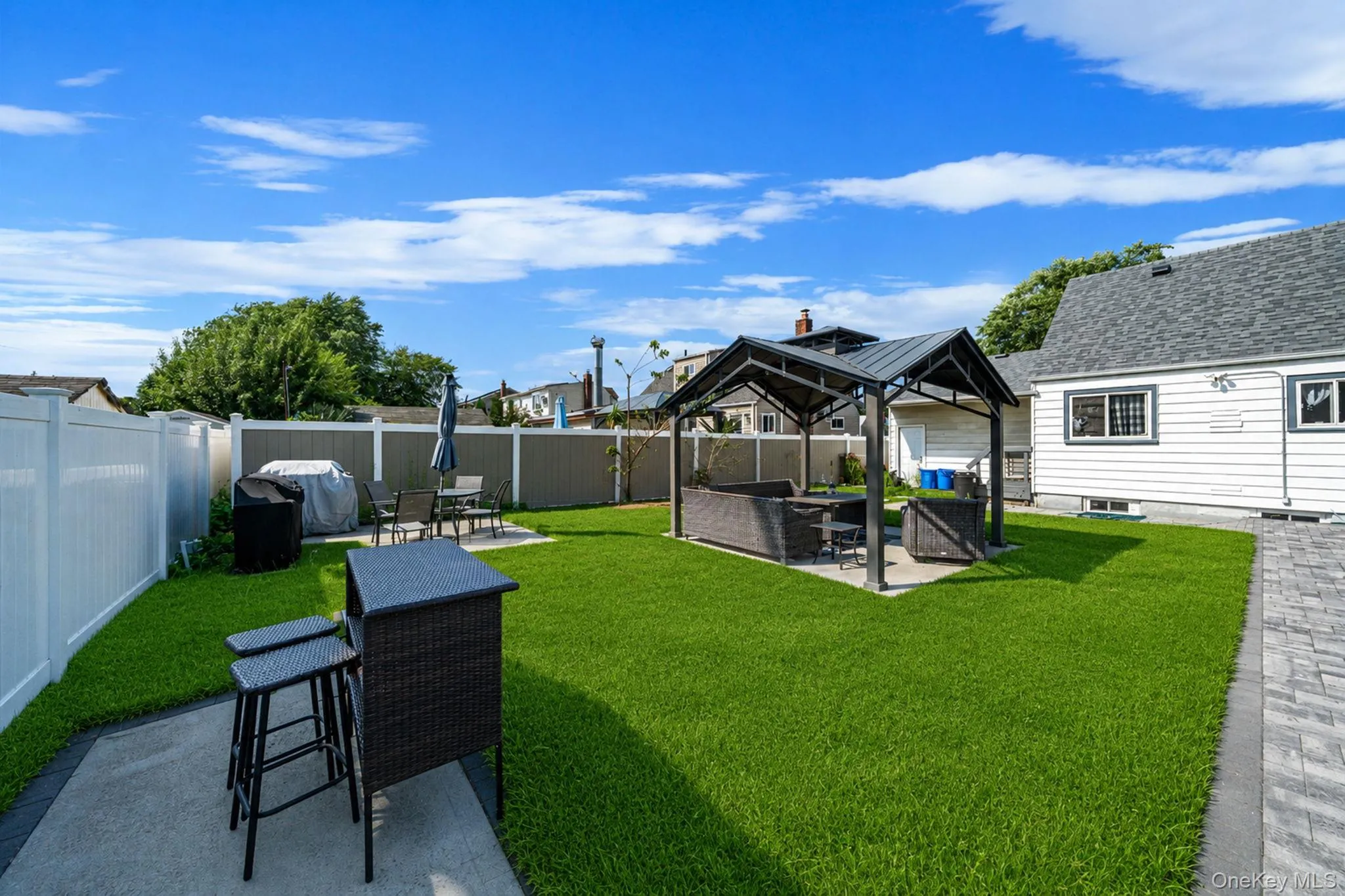 1030 Fulton Avenue, Babylon, NY, 4 Bedrooms Bedrooms, 7 Rooms Rooms,1 BathroomBathrooms,Residential,For Rent,Fulton,0,1027956 1030 Fulton Avenue, Babylon, NY, 4 Bedrooms Bedrooms, 7 Rooms Rooms,1 BathroomBathrooms,Residential,For Rent,Fulton,0,1027956