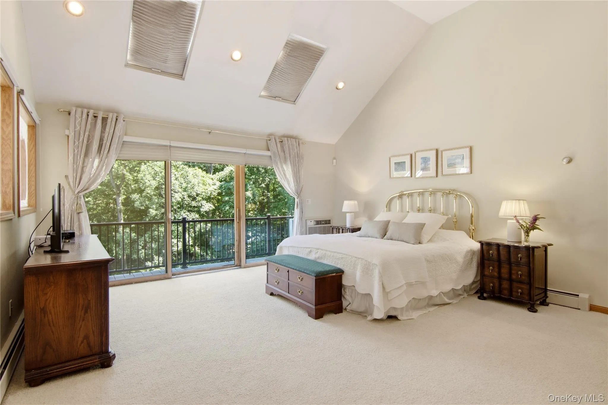 55 Meadow Glen Road, Smithtown, NY, 4 Bedrooms Bedrooms, 12 Rooms Rooms,5 BathroomsBathrooms,Residential,For Rent,Meadow Glen,0,1027958 55 Meadow Glen Road, Smithtown, NY, 4 Bedrooms Bedrooms, 12 Rooms Rooms,5 BathroomsBathrooms,Residential,For Rent,Meadow Glen,0,1027958