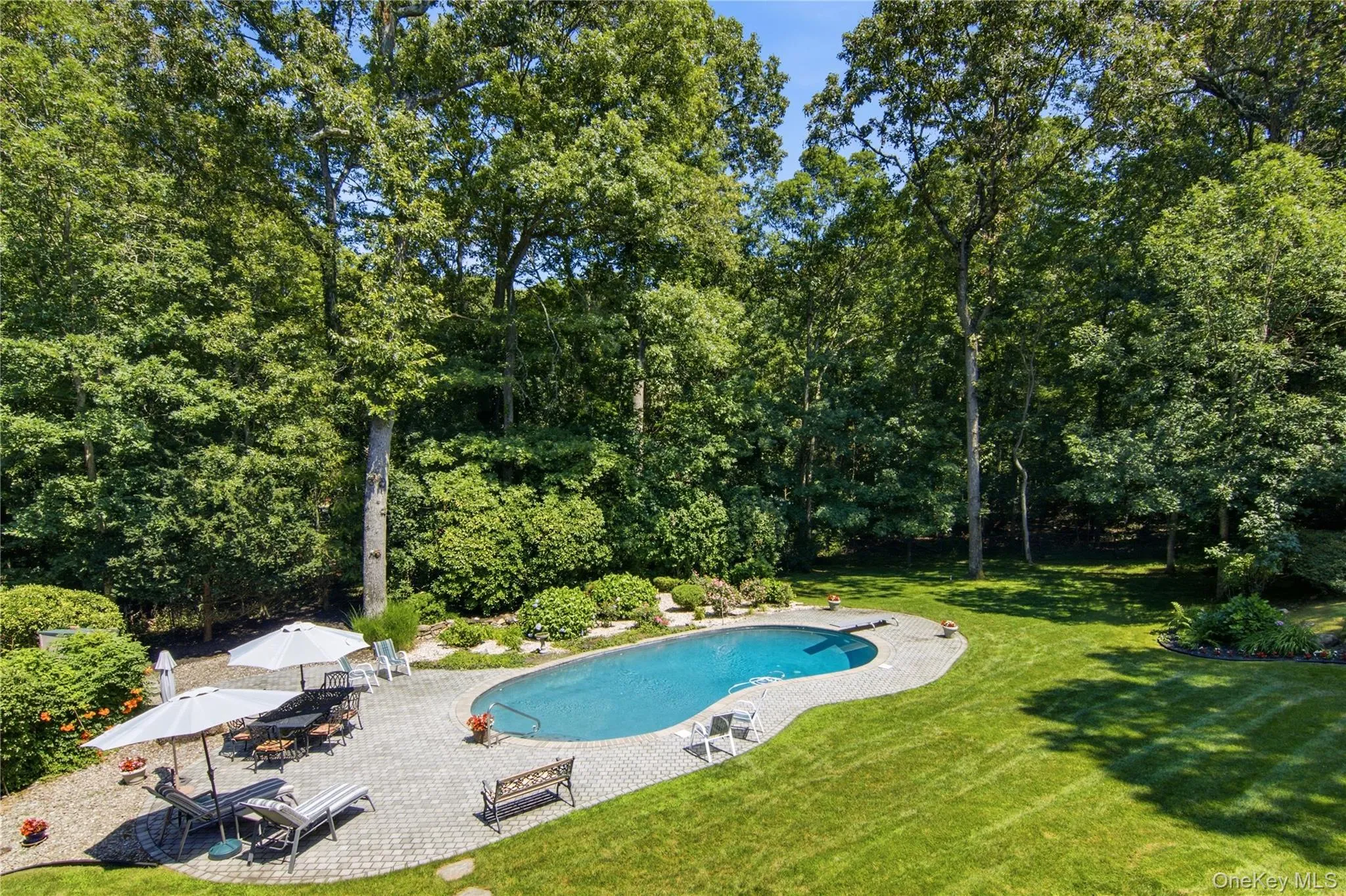 55 Meadow Glen Road, Smithtown, NY, 4 Bedrooms Bedrooms, 12 Rooms Rooms,5 BathroomsBathrooms,Residential,For Rent,Meadow Glen,0,1027958 55 Meadow Glen Road, Smithtown, NY, 4 Bedrooms Bedrooms, 12 Rooms Rooms,5 BathroomsBathrooms,Residential,For Rent,Meadow Glen,0,1027958