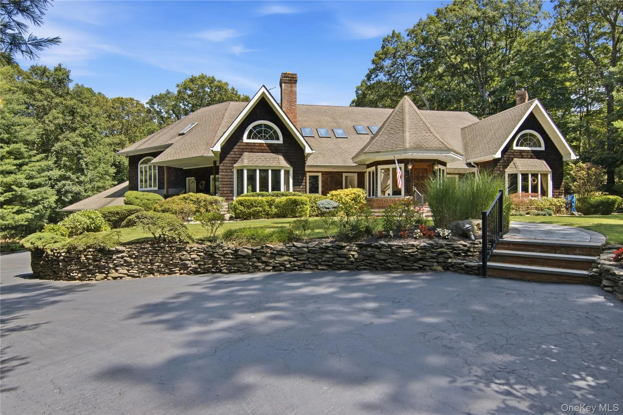 55 Meadow Glen Road, Smithtown, NY, 4 Bedrooms Bedrooms, 12 Rooms Rooms,5 BathroomsBathrooms,Residential,For Rent,Meadow Glen,0,1027958 55 Meadow Glen Road, Smithtown, NY, 4 Bedrooms Bedrooms, 12 Rooms Rooms,5 BathroomsBathrooms,Residential,For Rent,Meadow Glen,0,1027958