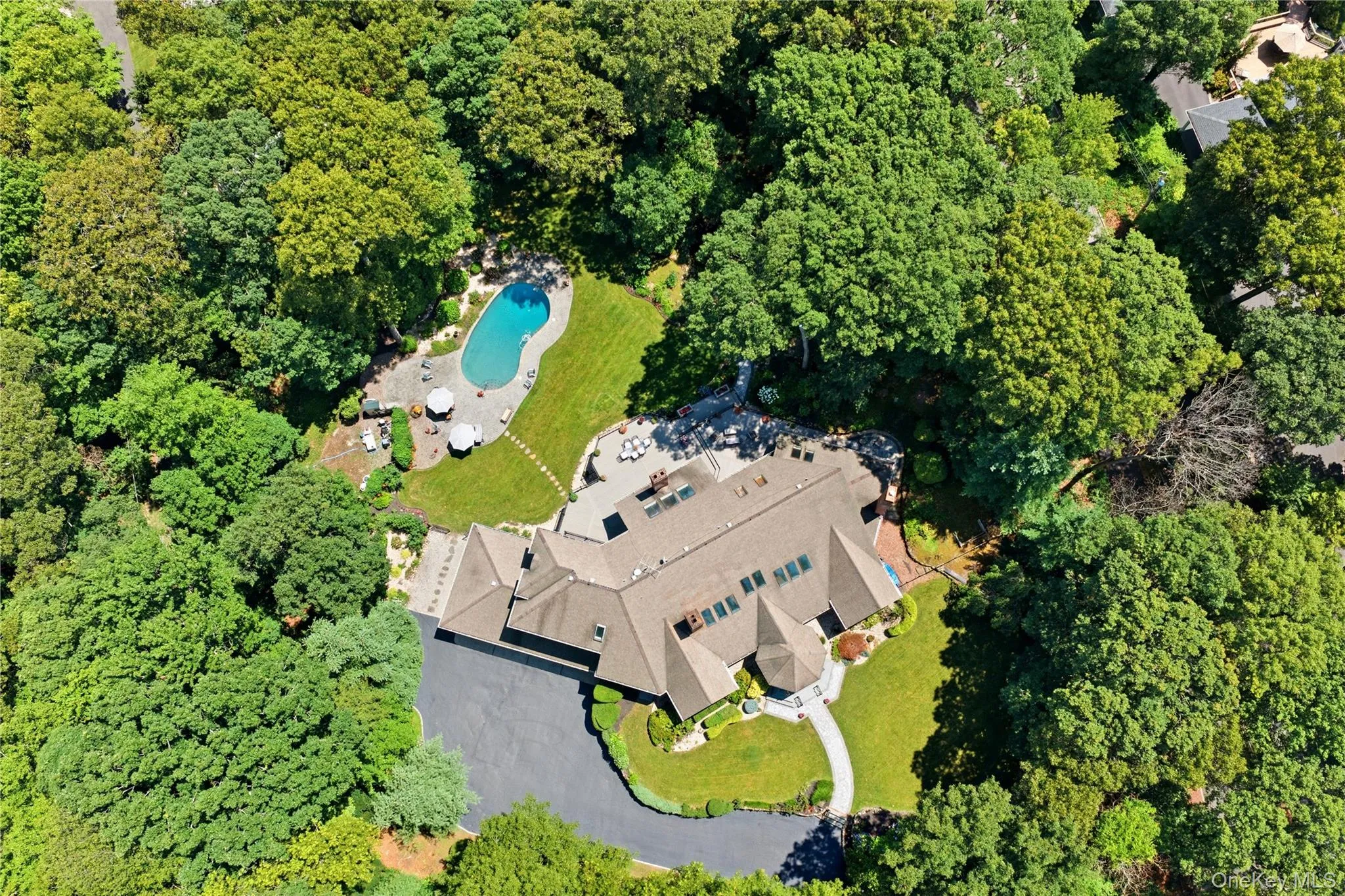 55 Meadow Glen Road, Smithtown, NY, 4 Bedrooms Bedrooms, 12 Rooms Rooms,5 BathroomsBathrooms,Residential,For Rent,Meadow Glen,0,1027958 55 Meadow Glen Road, Smithtown, NY, 4 Bedrooms Bedrooms, 12 Rooms Rooms,5 BathroomsBathrooms,Residential,For Rent,Meadow Glen,0,1027958