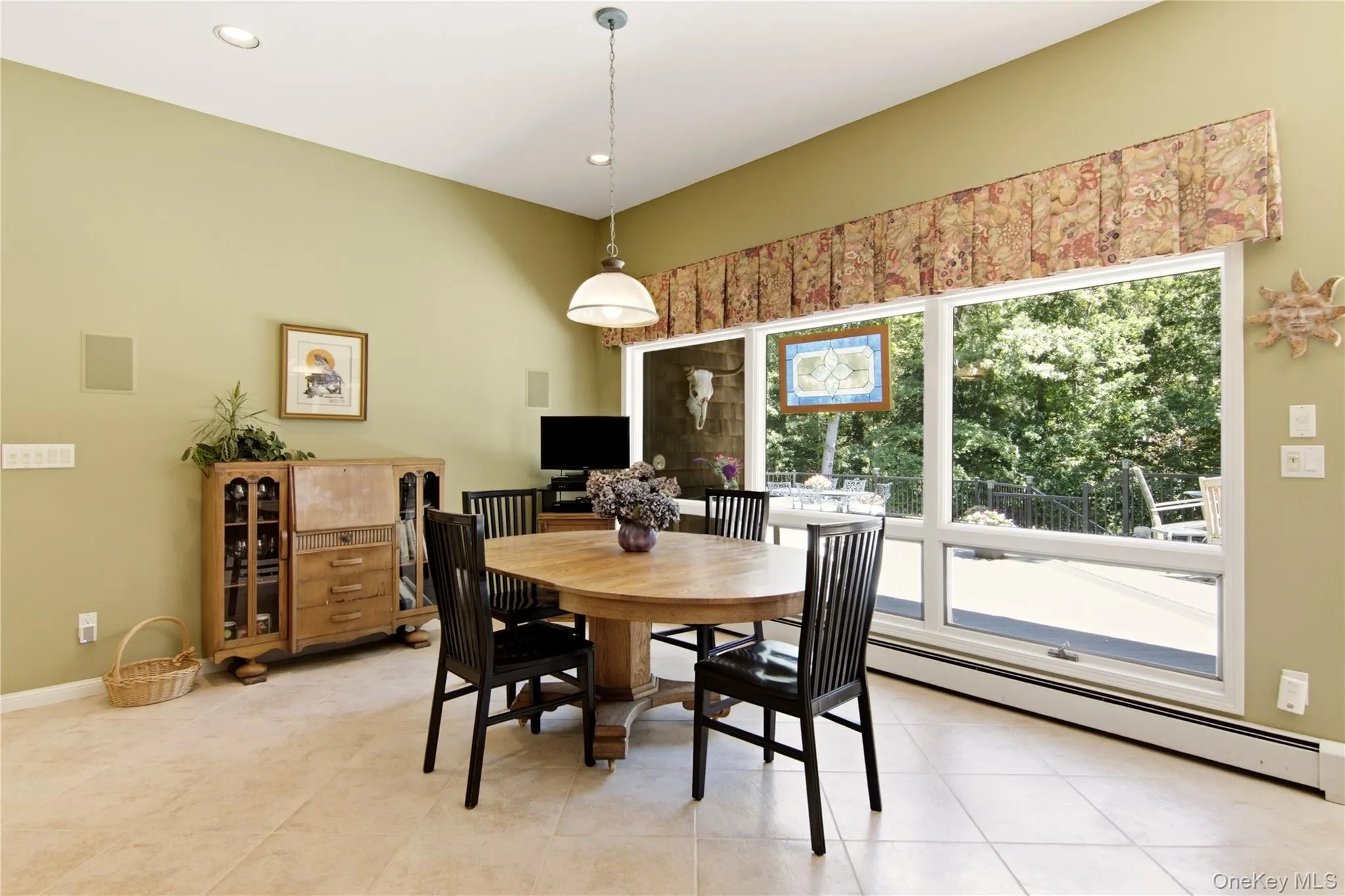55 Meadow Glen Road, Smithtown, NY, 4 Bedrooms Bedrooms, 12 Rooms Rooms,5 BathroomsBathrooms,Residential,For Rent,Meadow Glen,0,1027958 55 Meadow Glen Road, Smithtown, NY, 4 Bedrooms Bedrooms, 12 Rooms Rooms,5 BathroomsBathrooms,Residential,For Rent,Meadow Glen,0,1027958