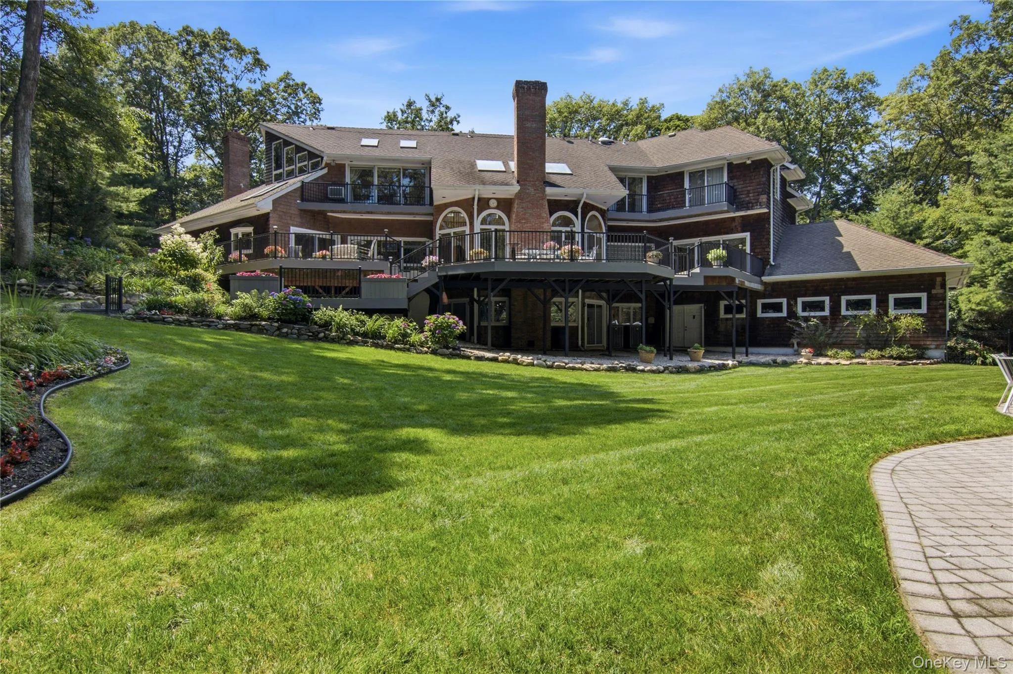 55 Meadow Glen Road, Smithtown, NY, 4 Bedrooms Bedrooms, 12 Rooms Rooms,5 BathroomsBathrooms,Residential,For Rent,Meadow Glen,0,1027958 55 Meadow Glen Road, Smithtown, NY, 4 Bedrooms Bedrooms, 12 Rooms Rooms,5 BathroomsBathrooms,Residential,For Rent,Meadow Glen,0,1027958