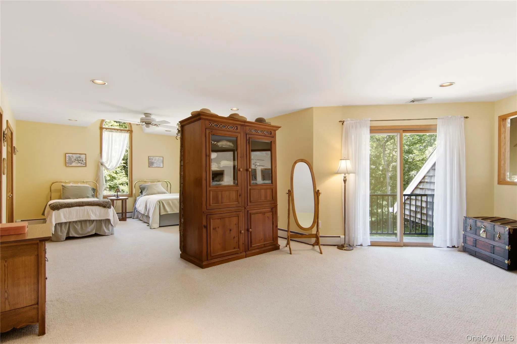55 Meadow Glen Road, Smithtown, NY, 4 Bedrooms Bedrooms, 12 Rooms Rooms,5 BathroomsBathrooms,Residential,For Rent,Meadow Glen,0,1027958 55 Meadow Glen Road, Smithtown, NY, 4 Bedrooms Bedrooms, 12 Rooms Rooms,5 BathroomsBathrooms,Residential,For Rent,Meadow Glen,0,1027958