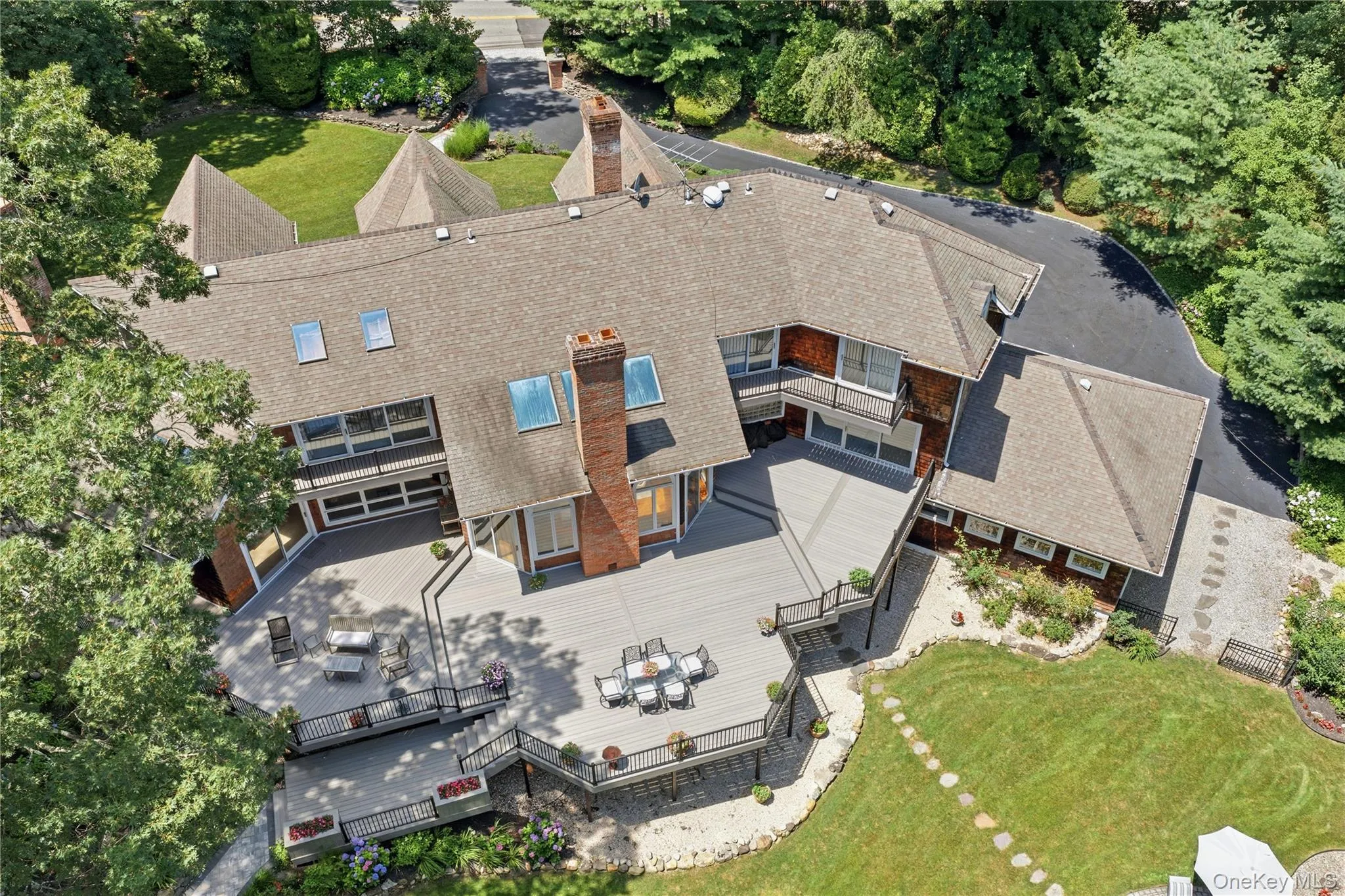 55 Meadow Glen Road, Smithtown, NY, 4 Bedrooms Bedrooms, 12 Rooms Rooms,5 BathroomsBathrooms,Residential,For Rent,Meadow Glen,0,1027958 55 Meadow Glen Road, Smithtown, NY, 4 Bedrooms Bedrooms, 12 Rooms Rooms,5 BathroomsBathrooms,Residential,For Rent,Meadow Glen,0,1027958