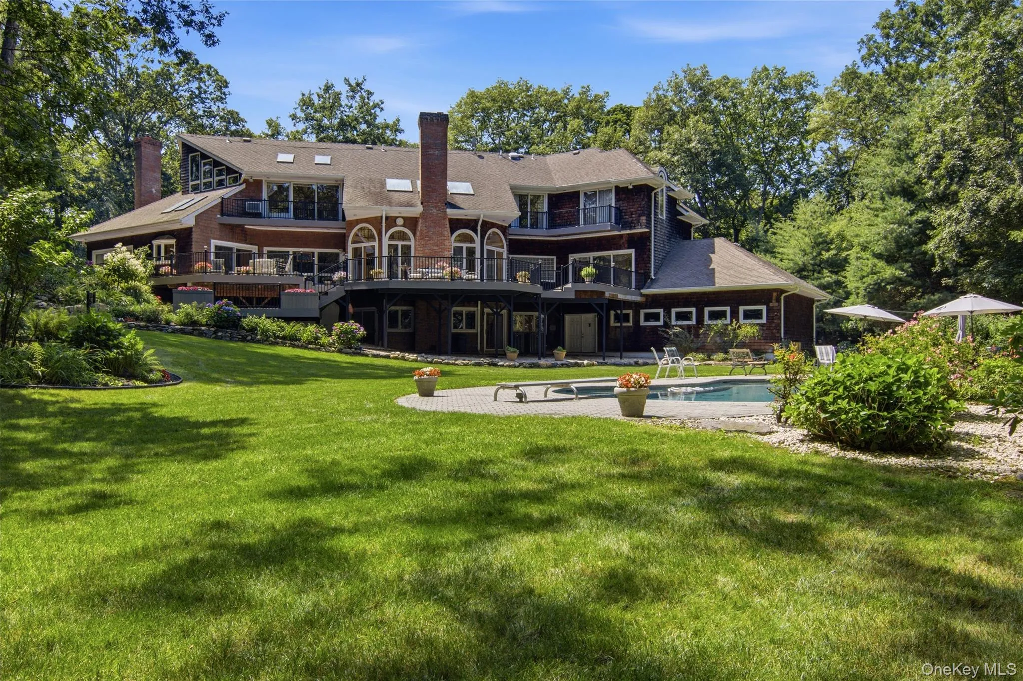 55 Meadow Glen Road, Smithtown, NY, 4 Bedrooms Bedrooms, 12 Rooms Rooms,5 BathroomsBathrooms,Residential,For Rent,Meadow Glen,0,1027958 55 Meadow Glen Road, Smithtown, NY, 4 Bedrooms Bedrooms, 12 Rooms Rooms,5 BathroomsBathrooms,Residential,For Rent,Meadow Glen,0,1027958