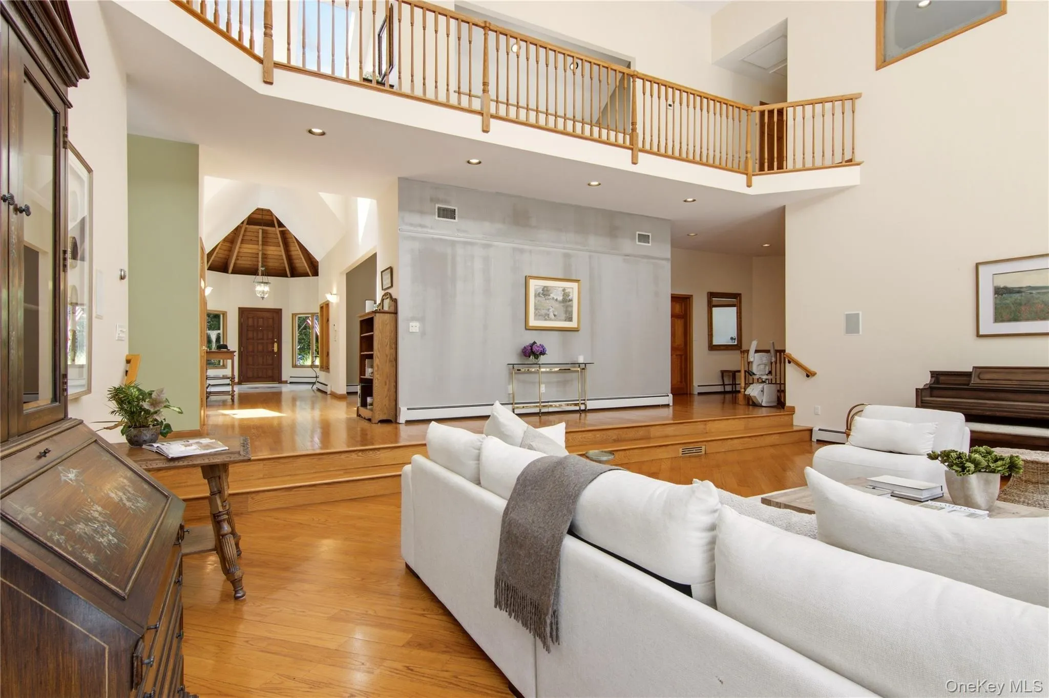 55 Meadow Glen Road, Smithtown, NY, 4 Bedrooms Bedrooms, 12 Rooms Rooms,5 BathroomsBathrooms,Residential,For Rent,Meadow Glen,0,1027958 55 Meadow Glen Road, Smithtown, NY, 4 Bedrooms Bedrooms, 12 Rooms Rooms,5 BathroomsBathrooms,Residential,For Rent,Meadow Glen,0,1027958