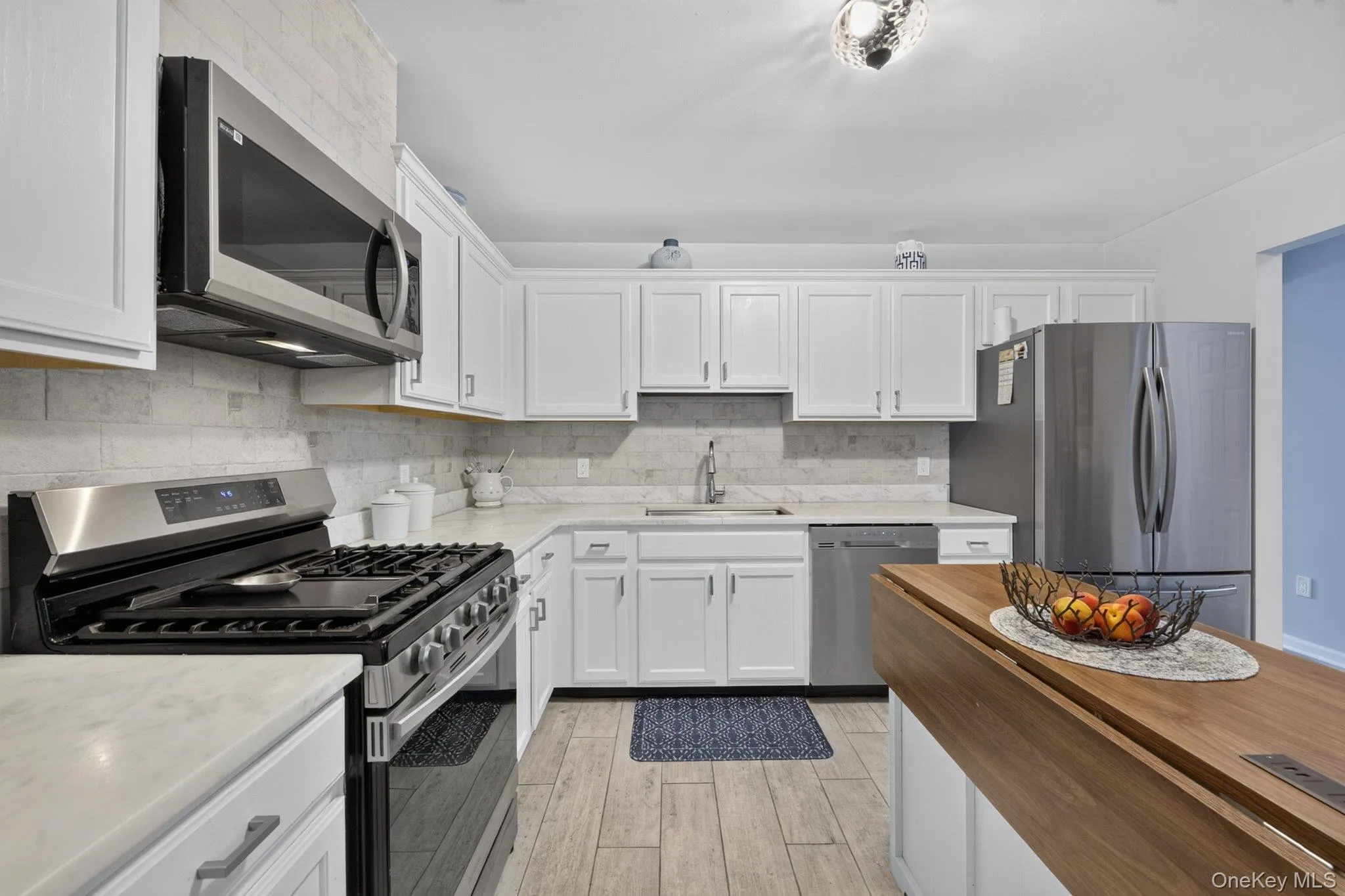 64 Twin Ponds Drive, Kingston, NY, 2 Bedrooms Bedrooms, 6 Rooms Rooms,2 BathroomsBathrooms,Residential,For Rent,Twin Ponds,0,1027962 64 Twin Ponds Drive, Kingston, NY, 2 Bedrooms Bedrooms, 6 Rooms Rooms,2 BathroomsBathrooms,Residential,For Rent,Twin Ponds,0,1027962