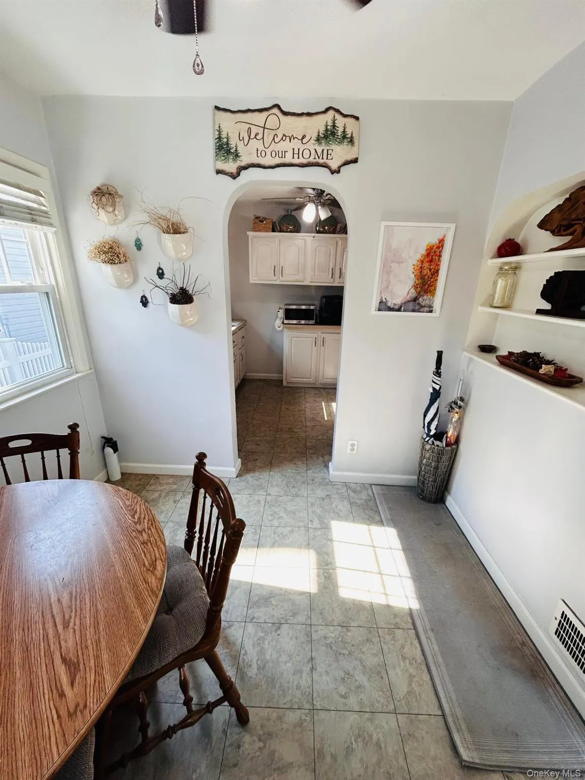 98 Albertson Place, North Hempstead, NY, 3 Bedrooms Bedrooms, 6 Rooms Rooms,2 BathroomsBathrooms,Residential,For Rent,Albertson,0,1027969 98 Albertson Place, North Hempstead, NY, 3 Bedrooms Bedrooms, 6 Rooms Rooms,2 BathroomsBathrooms,Residential,For Rent,Albertson,0,1027969