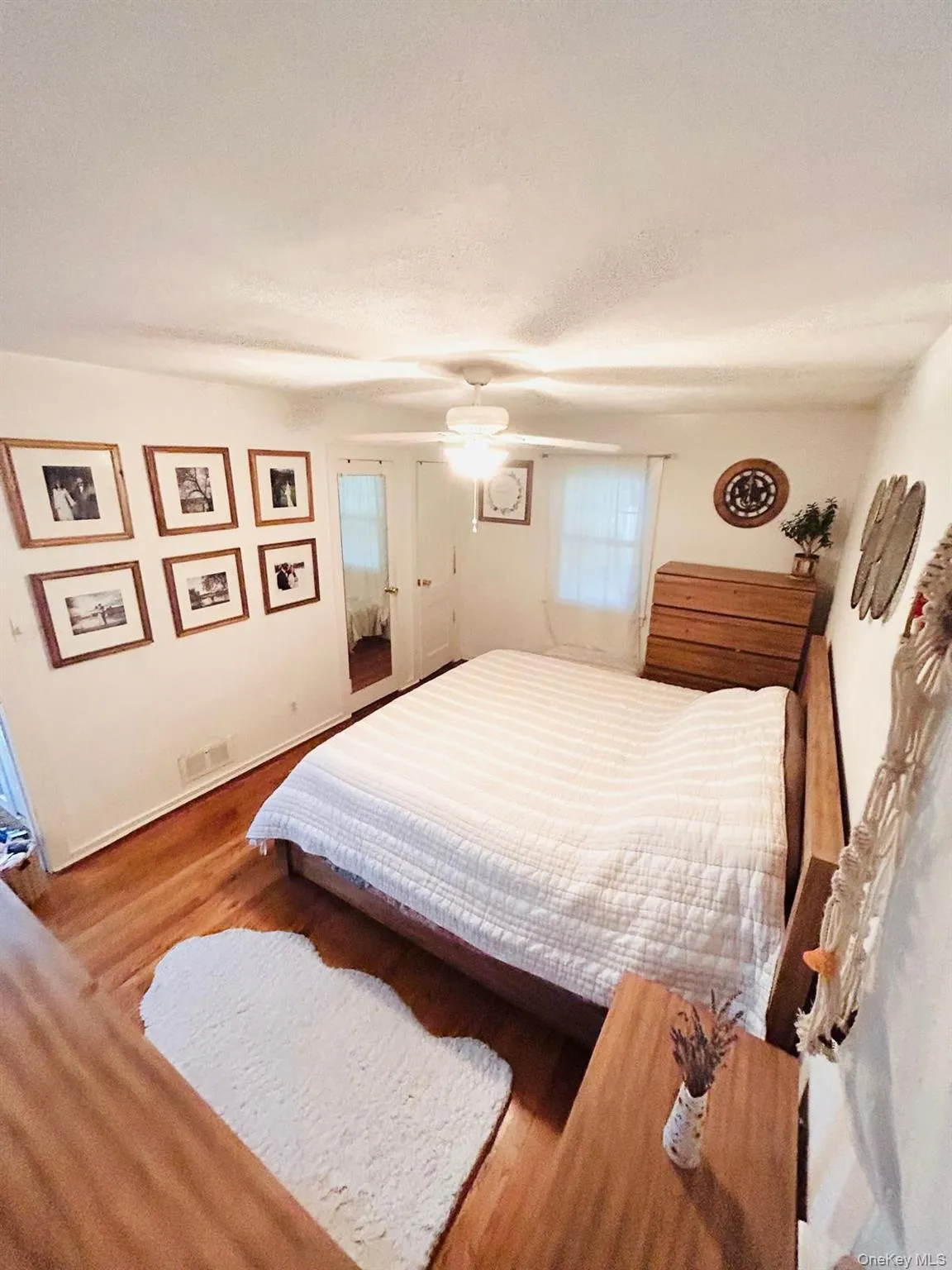 98 Albertson Place, North Hempstead, NY, 3 Bedrooms Bedrooms, 6 Rooms Rooms,2 BathroomsBathrooms,Residential,For Rent,Albertson,0,1027969 98 Albertson Place, North Hempstead, NY, 3 Bedrooms Bedrooms, 6 Rooms Rooms,2 BathroomsBathrooms,Residential,For Rent,Albertson,0,1027969