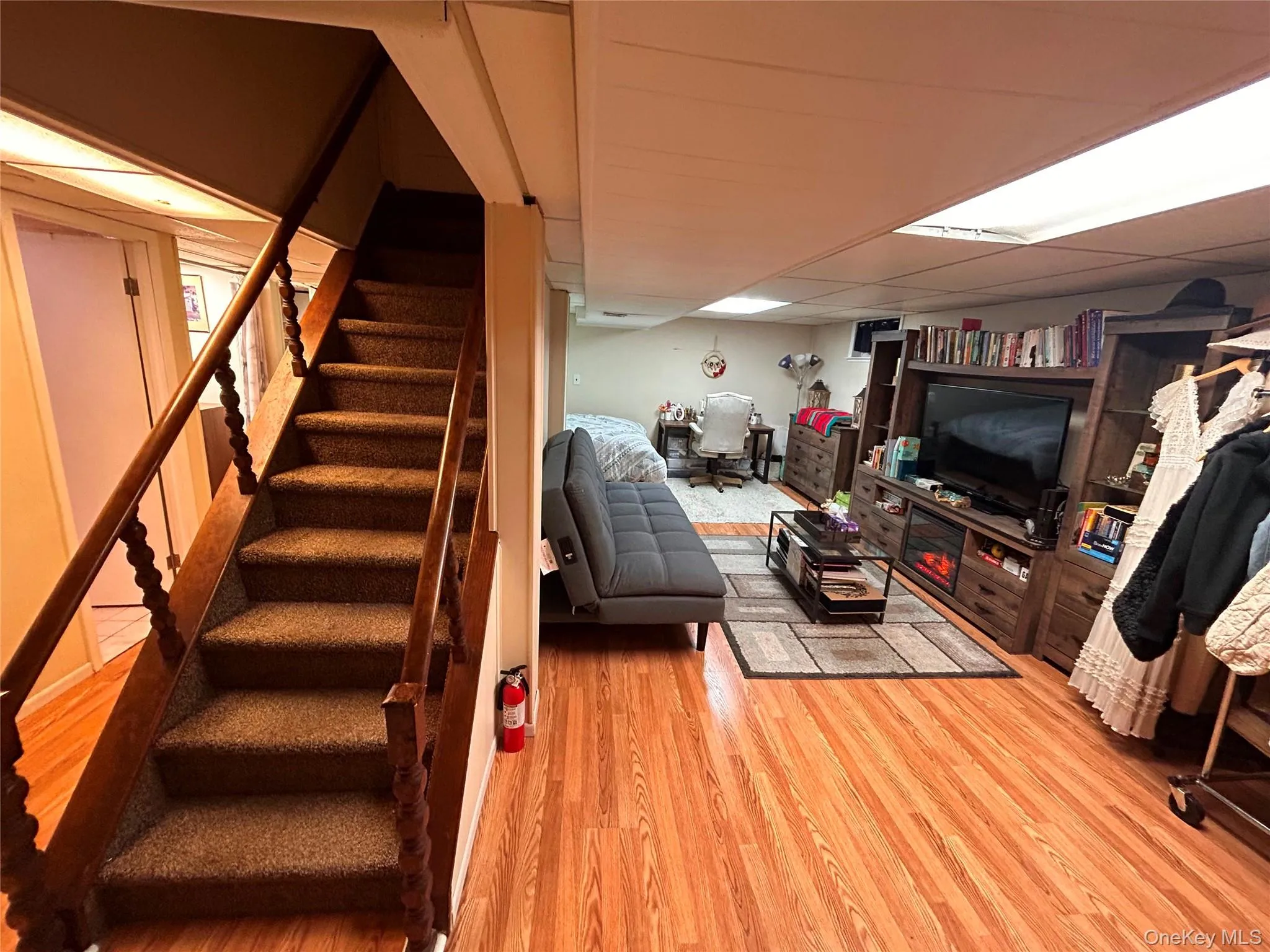 98 Albertson Place, North Hempstead, NY, 3 Bedrooms Bedrooms, 6 Rooms Rooms,2 BathroomsBathrooms,Residential,For Rent,Albertson,0,1027969 98 Albertson Place, North Hempstead, NY, 3 Bedrooms Bedrooms, 6 Rooms Rooms,2 BathroomsBathrooms,Residential,For Rent,Albertson,0,1027969
