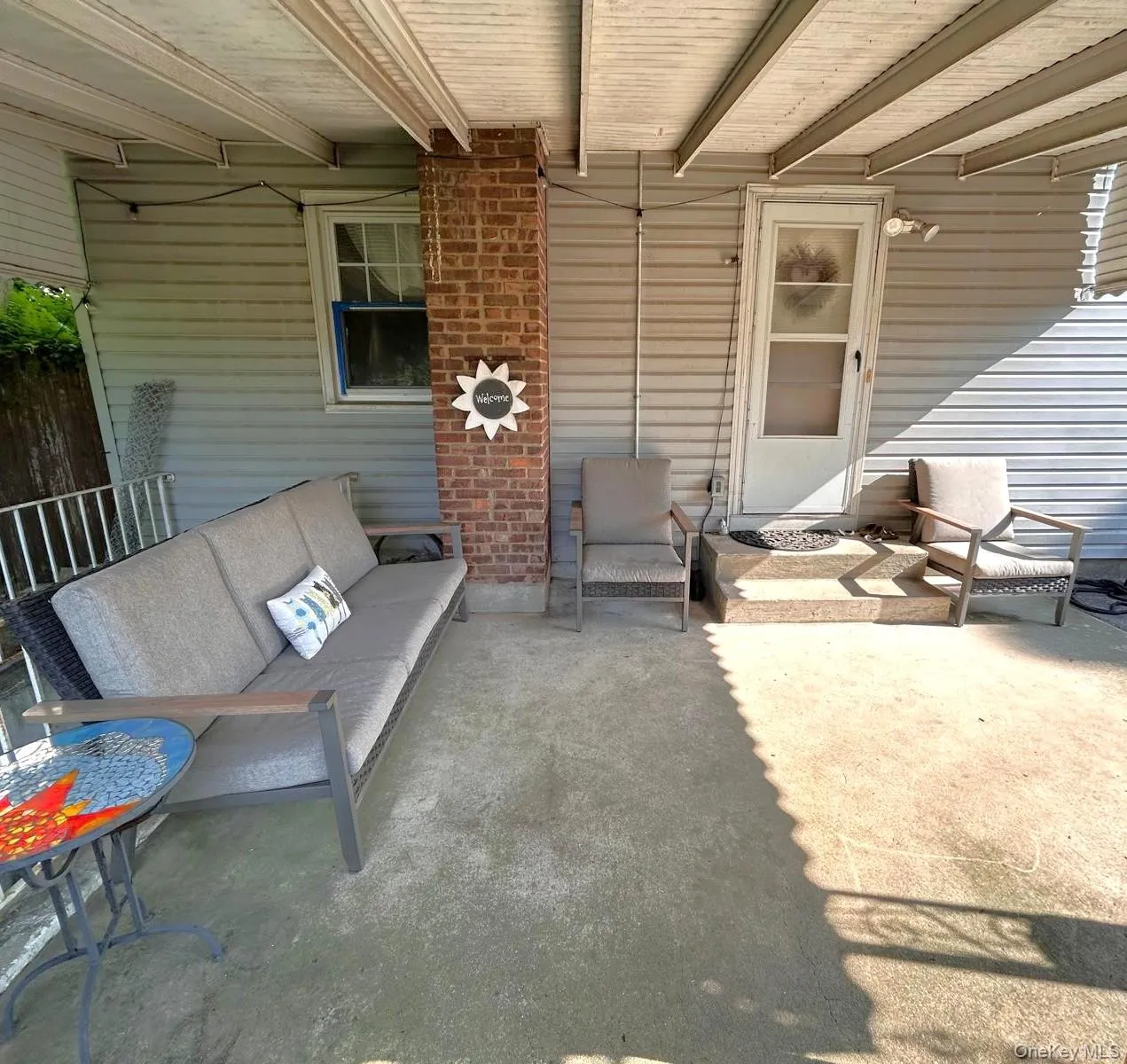 98 Albertson Place, North Hempstead, NY, 3 Bedrooms Bedrooms, 6 Rooms Rooms,2 BathroomsBathrooms,Residential,For Rent,Albertson,0,1027969 98 Albertson Place, North Hempstead, NY, 3 Bedrooms Bedrooms, 6 Rooms Rooms,2 BathroomsBathrooms,Residential,For Rent,Albertson,0,1027969