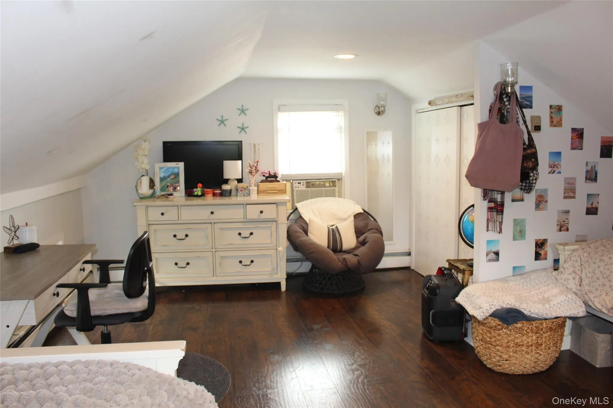 63 Smith Street, Islip, NY, 2 Bedrooms Bedrooms, 4 Rooms Rooms,1 BathroomBathrooms,Residential,For Rent,Smith,0,1027972 63 Smith Street, Islip, NY, 2 Bedrooms Bedrooms, 4 Rooms Rooms,1 BathroomBathrooms,Residential,For Rent,Smith,0,1027972