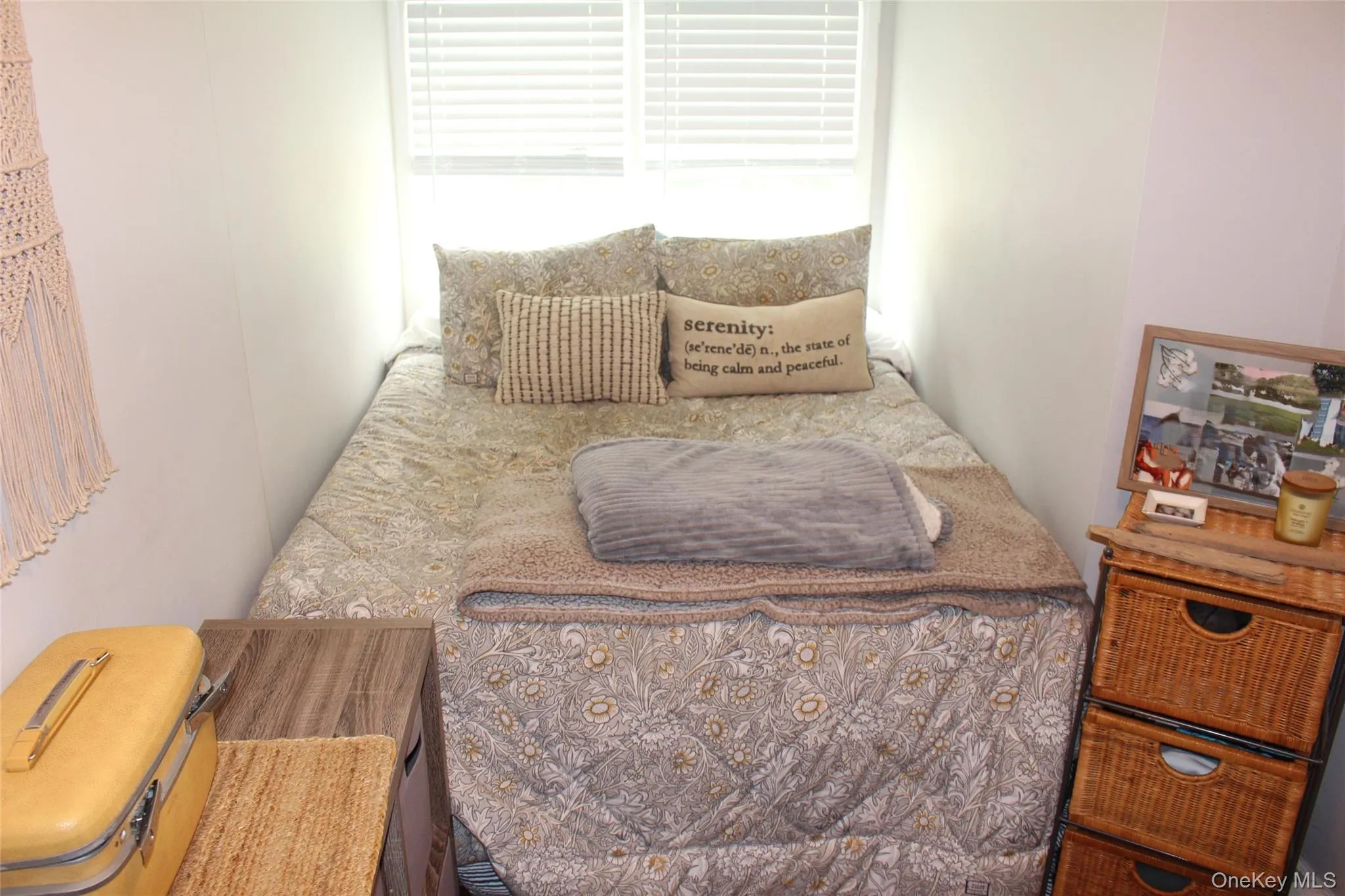 63 Smith Street, Islip, NY, 2 Bedrooms Bedrooms, 4 Rooms Rooms,1 BathroomBathrooms,Residential,For Rent,Smith,0,1027972 63 Smith Street, Islip, NY, 2 Bedrooms Bedrooms, 4 Rooms Rooms,1 BathroomBathrooms,Residential,For Rent,Smith,0,1027972