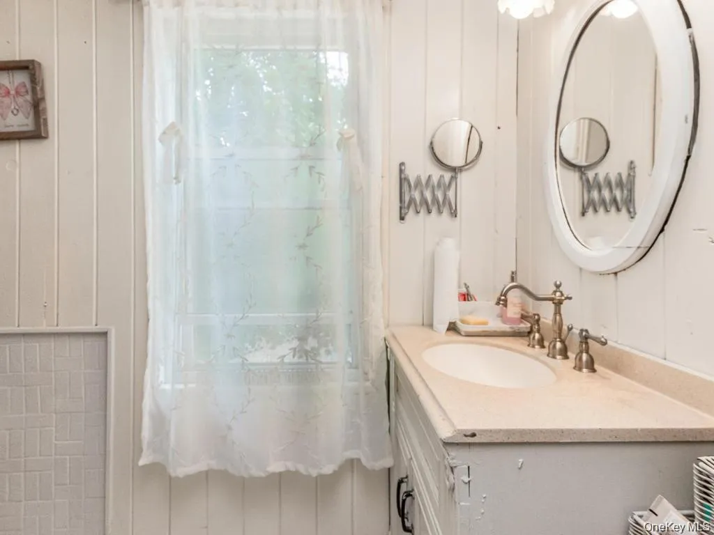 4 Depew Street, Mount Pleasant, NY, 3 Bedrooms Bedrooms, 10 Rooms Rooms,2 BathroomsBathrooms,Residential,For Rent,Depew,0,1027975 4 Depew Street, Mount Pleasant, NY, 3 Bedrooms Bedrooms, 10 Rooms Rooms,2 BathroomsBathrooms,Residential,For Rent,Depew,0,1027975