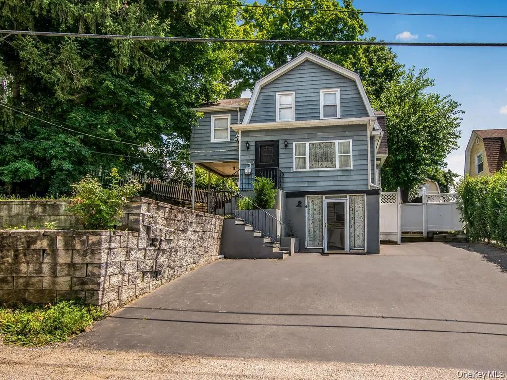 4 Depew Street, Mount Pleasant, NY, 3 Bedrooms Bedrooms, 10 Rooms Rooms,2 BathroomsBathrooms,Residential,For Rent,Depew,0,1027975 4 Depew Street, Mount Pleasant, NY, 3 Bedrooms Bedrooms, 10 Rooms Rooms,2 BathroomsBathrooms,Residential,For Rent,Depew,0,1027975