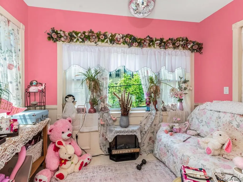 4 Depew Street, Mount Pleasant, NY, 3 Bedrooms Bedrooms, 10 Rooms Rooms,2 BathroomsBathrooms,Residential,For Rent,Depew,0,1027975 4 Depew Street, Mount Pleasant, NY, 3 Bedrooms Bedrooms, 10 Rooms Rooms,2 BathroomsBathrooms,Residential,For Rent,Depew,0,1027975