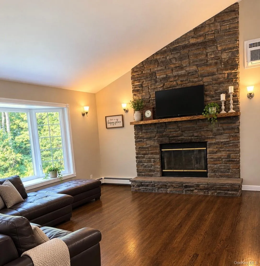 11 Ulster Terrace, Newburgh (town), NY, 3 Bedrooms Bedrooms, 7 Rooms Rooms,1 BathroomBathrooms,Residential,For Rent,Ulster,0,1027976 11 Ulster Terrace, Newburgh (town), NY, 3 Bedrooms Bedrooms, 7 Rooms Rooms,1 BathroomBathrooms,Residential,For Rent,Ulster,0,1027976