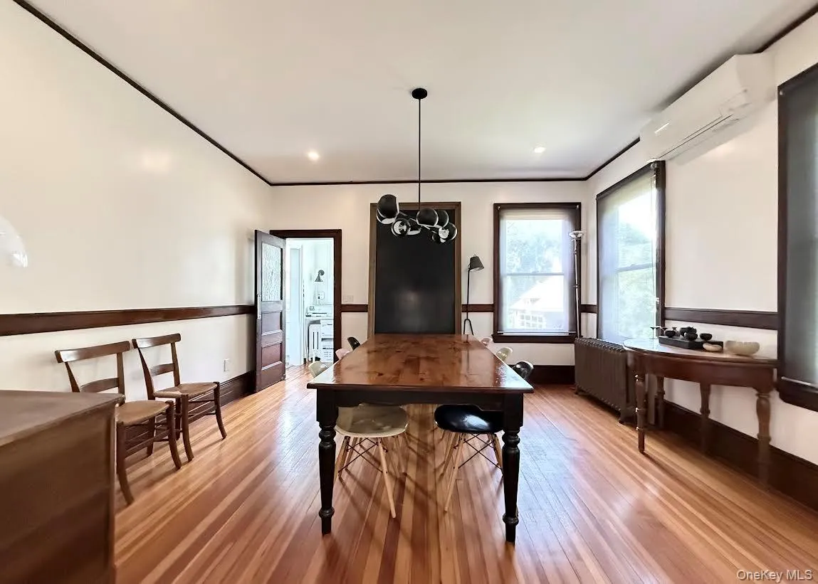 453 Palmer Avenue, Mamaroneck, NY, 4 Bedrooms Bedrooms, 7 Rooms Rooms,1 BathroomBathrooms,Residential Lease,For Rent,Palmer,0,1027977 453 Palmer Avenue, Mamaroneck, NY, 4 Bedrooms Bedrooms, 7 Rooms Rooms,1 BathroomBathrooms,Residential Lease,For Rent,Palmer,0,1027977