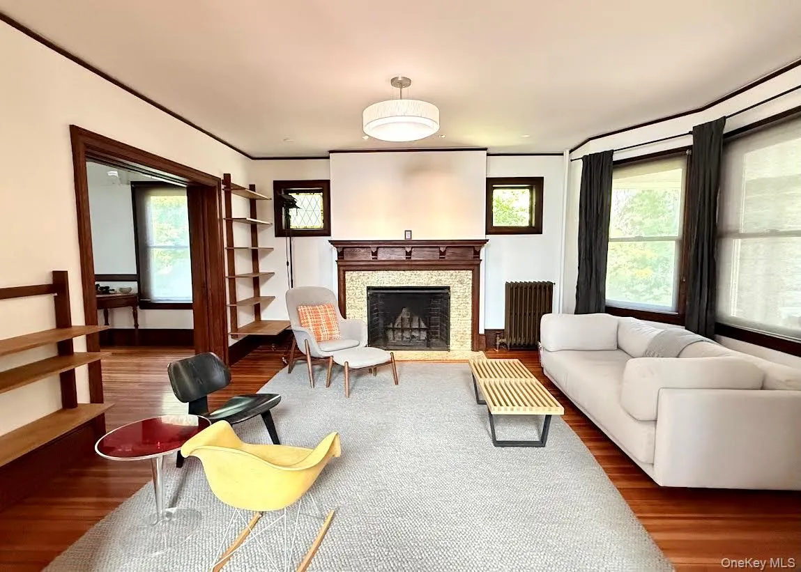 453 Palmer Avenue, Mamaroneck, NY, 4 Bedrooms Bedrooms, 7 Rooms Rooms,1 BathroomBathrooms,Residential Lease,For Rent,Palmer,0,1027977 453 Palmer Avenue, Mamaroneck, NY, 4 Bedrooms Bedrooms, 7 Rooms Rooms,1 BathroomBathrooms,Residential Lease,For Rent,Palmer,0,1027977