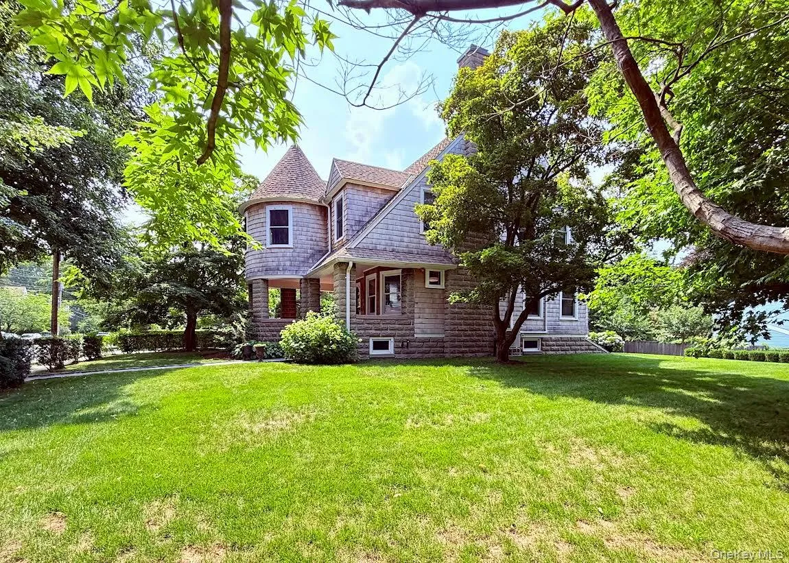 453 Palmer Avenue, Mamaroneck, NY, 4 Bedrooms Bedrooms, 7 Rooms Rooms,1 BathroomBathrooms,Residential Lease,For Rent,Palmer,0,1027977 453 Palmer Avenue, Mamaroneck, NY, 4 Bedrooms Bedrooms, 7 Rooms Rooms,1 BathroomBathrooms,Residential Lease,For Rent,Palmer,0,1027977