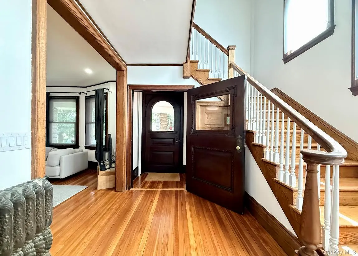 453 Palmer Avenue, Mamaroneck, NY, 4 Bedrooms Bedrooms, 7 Rooms Rooms,1 BathroomBathrooms,Residential Lease,For Rent,Palmer,0,1027977 453 Palmer Avenue, Mamaroneck, NY, 4 Bedrooms Bedrooms, 7 Rooms Rooms,1 BathroomBathrooms,Residential Lease,For Rent,Palmer,0,1027977