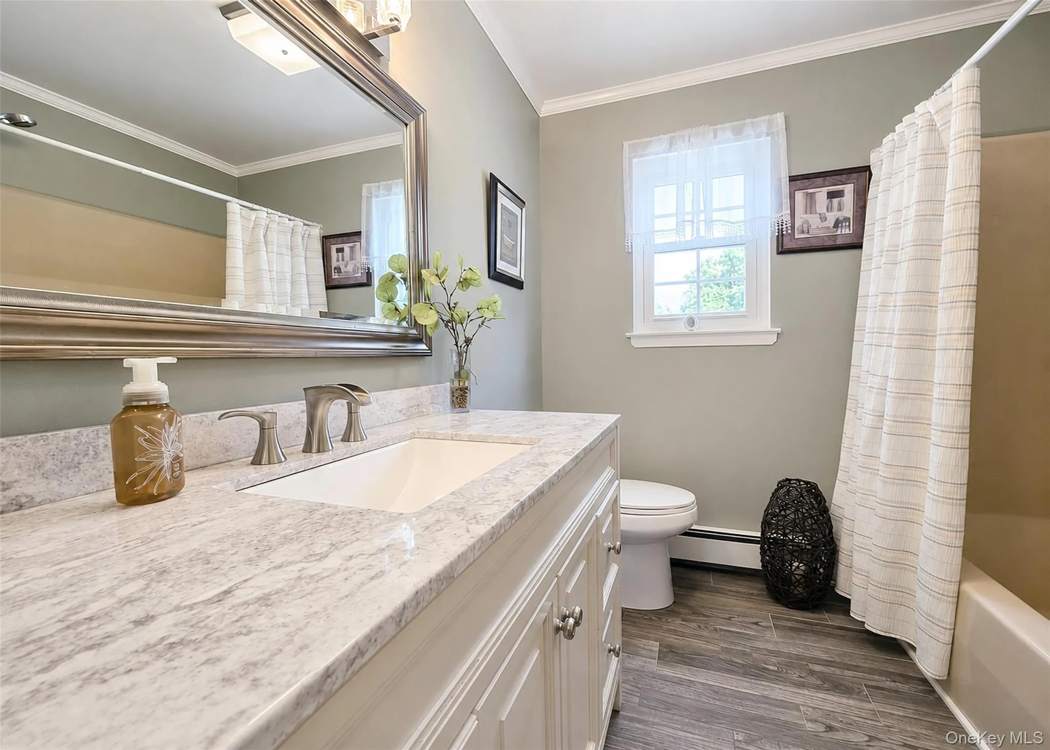 17 Carriage Lane, Brookhaven, NY, 4 Bedrooms Bedrooms, 8 Rooms Rooms,3 BathroomsBathrooms,Residential,For Rent,Carriage,0,1027978 17 Carriage Lane, Brookhaven, NY, 4 Bedrooms Bedrooms, 8 Rooms Rooms,3 BathroomsBathrooms,Residential,For Rent,Carriage,0,1027978