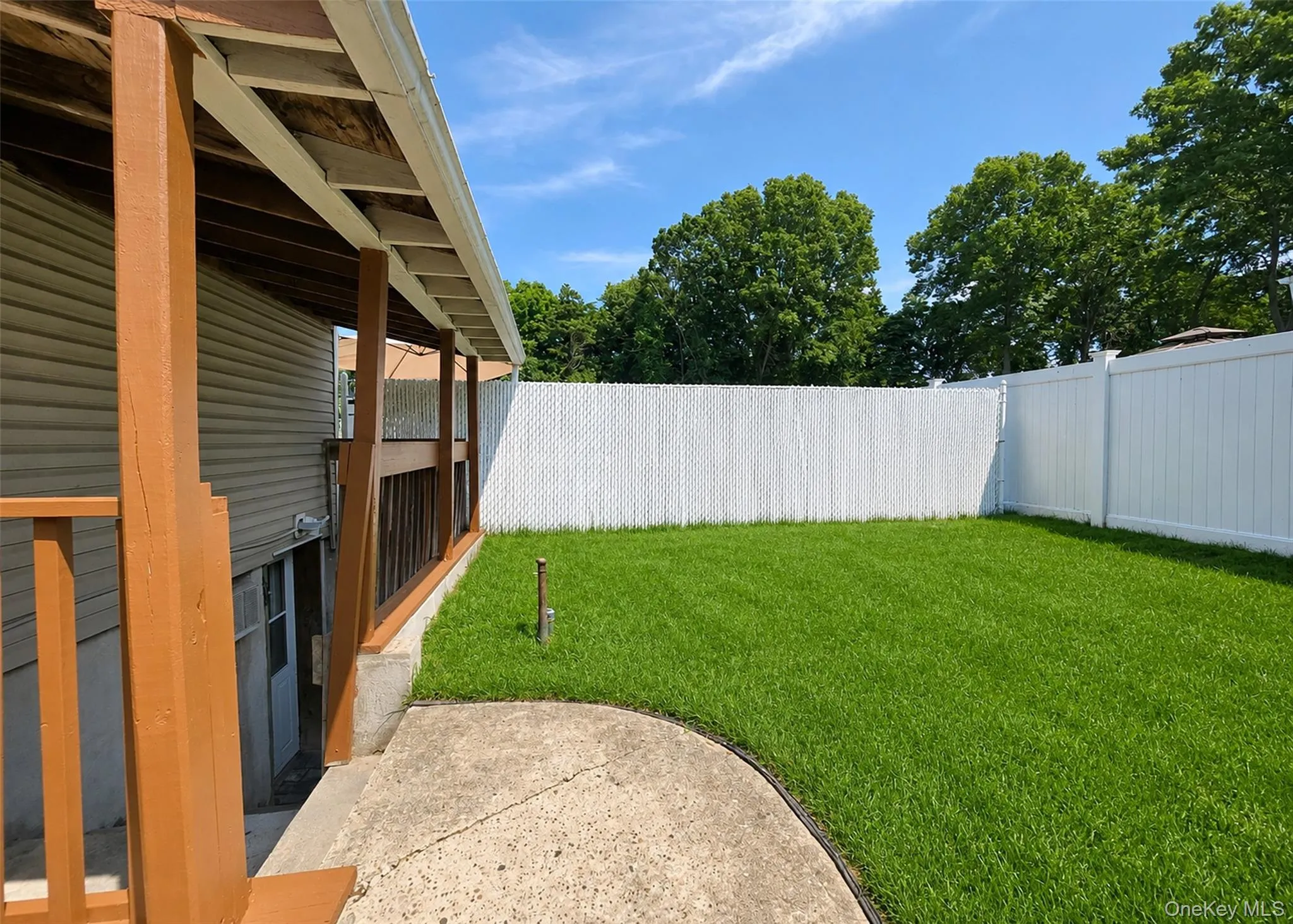 17 Carriage Lane, Brookhaven, NY, 4 Bedrooms Bedrooms, 8 Rooms Rooms,3 BathroomsBathrooms,Residential,For Rent,Carriage,0,1027978 17 Carriage Lane, Brookhaven, NY, 4 Bedrooms Bedrooms, 8 Rooms Rooms,3 BathroomsBathrooms,Residential,For Rent,Carriage,0,1027978