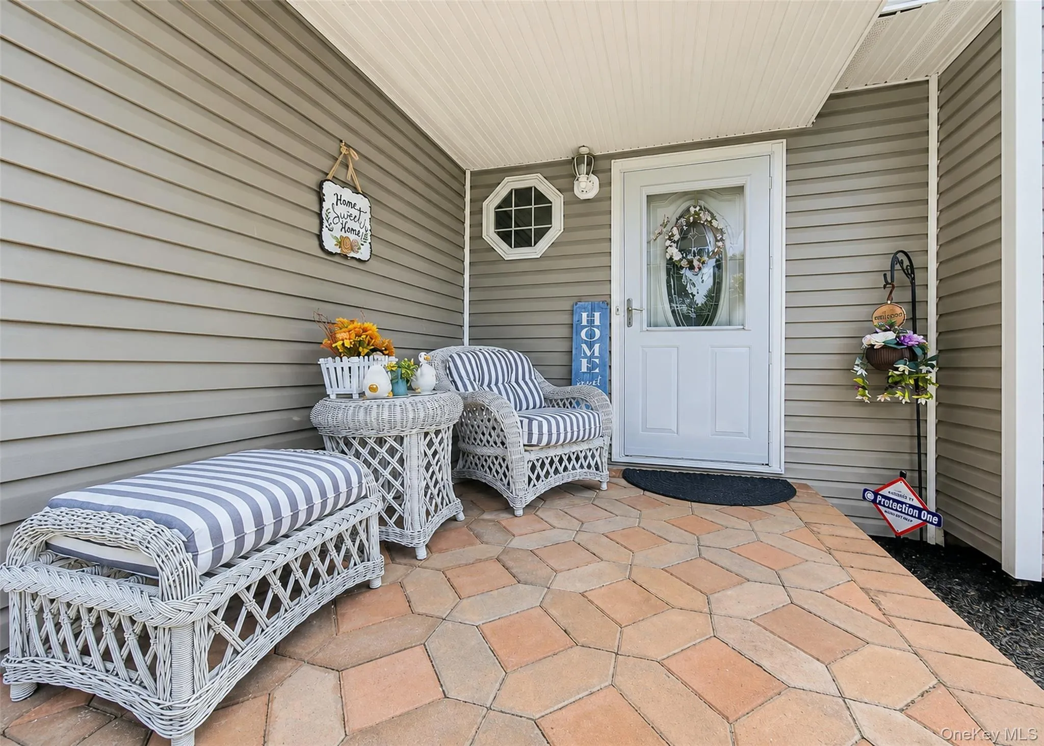 17 Carriage Lane, Brookhaven, NY, 4 Bedrooms Bedrooms, 8 Rooms Rooms,3 BathroomsBathrooms,Residential,For Rent,Carriage,0,1027978 17 Carriage Lane, Brookhaven, NY, 4 Bedrooms Bedrooms, 8 Rooms Rooms,3 BathroomsBathrooms,Residential,For Rent,Carriage,0,1027978