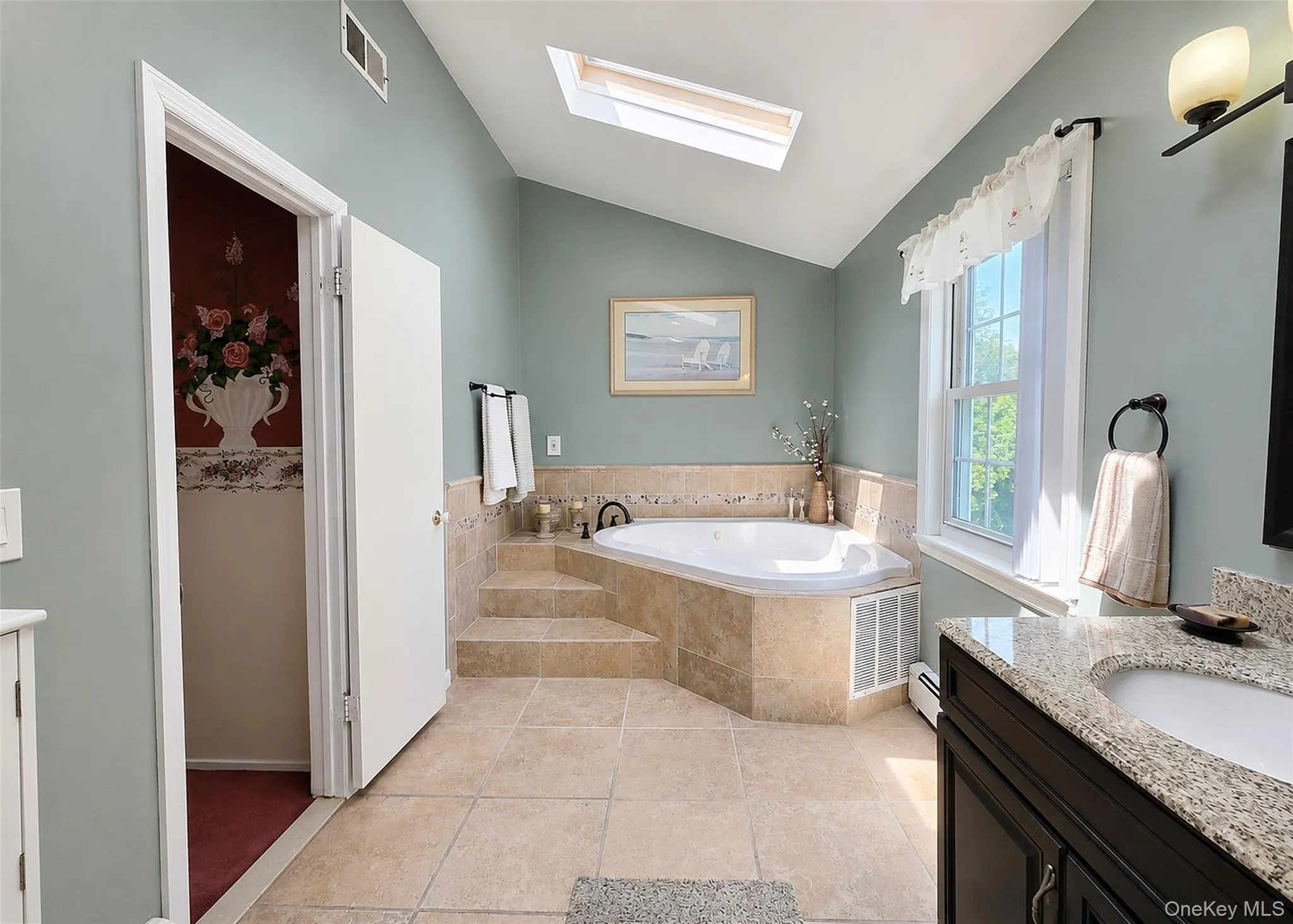 17 Carriage Lane, Brookhaven, NY, 4 Bedrooms Bedrooms, 8 Rooms Rooms,3 BathroomsBathrooms,Residential,For Rent,Carriage,0,1027978 17 Carriage Lane, Brookhaven, NY, 4 Bedrooms Bedrooms, 8 Rooms Rooms,3 BathroomsBathrooms,Residential,For Rent,Carriage,0,1027978