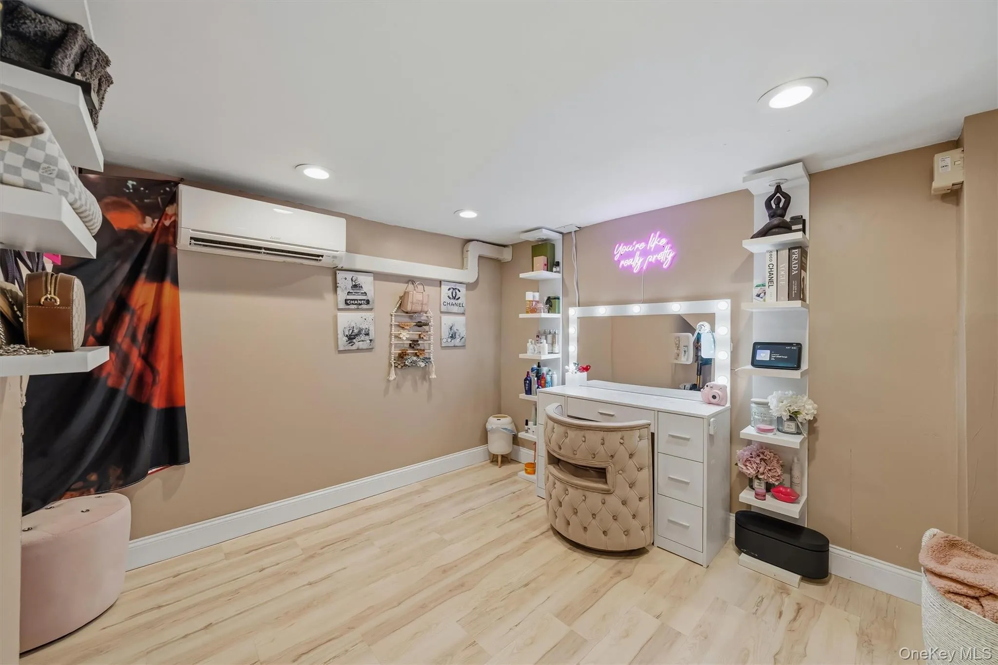 17 State Street, Middletown, NY, 2 Bedrooms Bedrooms, 6 Rooms Rooms,1 BathroomBathrooms,Residential,For Rent,State,0,1027980 17 State Street, Middletown, NY, 2 Bedrooms Bedrooms, 6 Rooms Rooms,1 BathroomBathrooms,Residential,For Rent,State,0,1027980