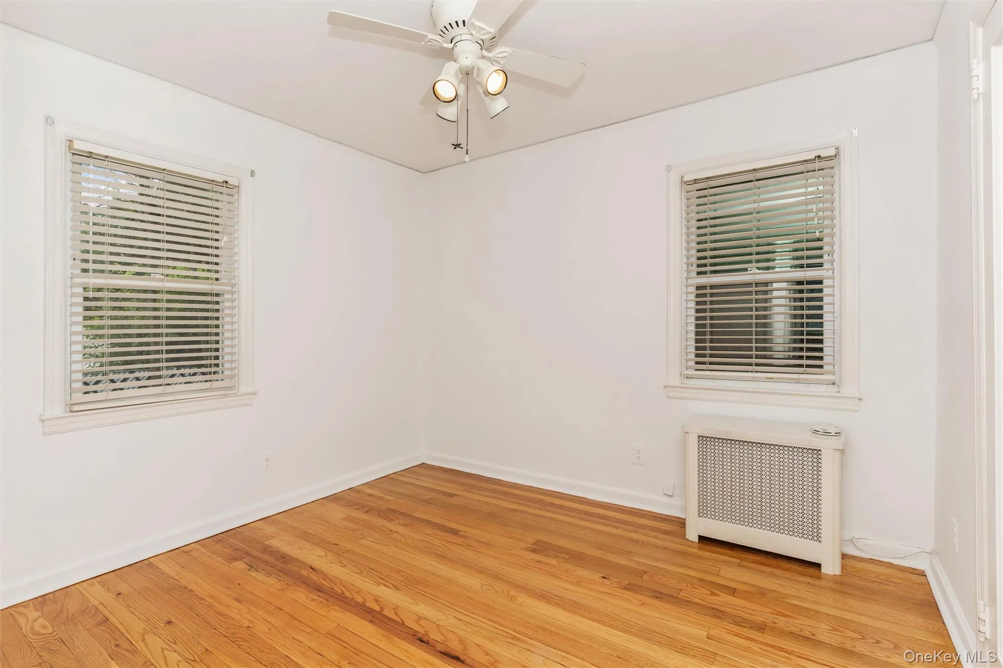 1493 New Hyde Park Drive, North Hempstead, NY, 4 Bedrooms Bedrooms, 7 Rooms Rooms,1 BathroomBathrooms,Residential,For Rent,New Hyde Park,0,1027981 1493 New Hyde Park Drive, North Hempstead, NY, 4 Bedrooms Bedrooms, 7 Rooms Rooms,1 BathroomBathrooms,Residential,For Rent,New Hyde Park,0,1027981