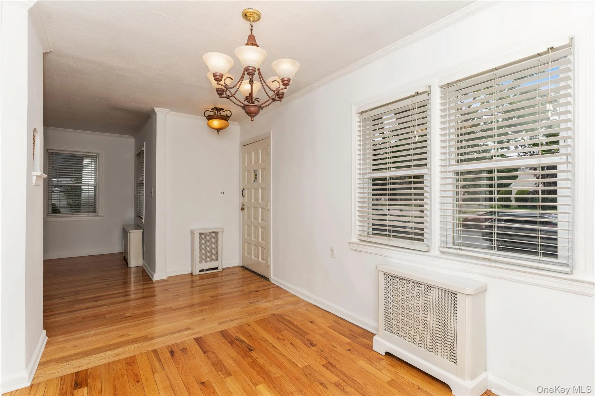 1493 New Hyde Park Drive, North Hempstead, NY, 4 Bedrooms Bedrooms, 7 Rooms Rooms,1 BathroomBathrooms,Residential,For Rent,New Hyde Park,0,1027981 1493 New Hyde Park Drive, North Hempstead, NY, 4 Bedrooms Bedrooms, 7 Rooms Rooms,1 BathroomBathrooms,Residential,For Rent,New Hyde Park,0,1027981