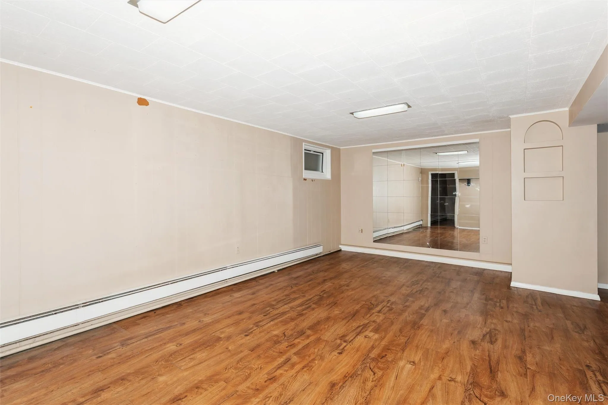 1493 New Hyde Park Drive, North Hempstead, NY, 4 Bedrooms Bedrooms, 7 Rooms Rooms,1 BathroomBathrooms,Residential,For Rent,New Hyde Park,0,1027981 1493 New Hyde Park Drive, North Hempstead, NY, 4 Bedrooms Bedrooms, 7 Rooms Rooms,1 BathroomBathrooms,Residential,For Rent,New Hyde Park,0,1027981