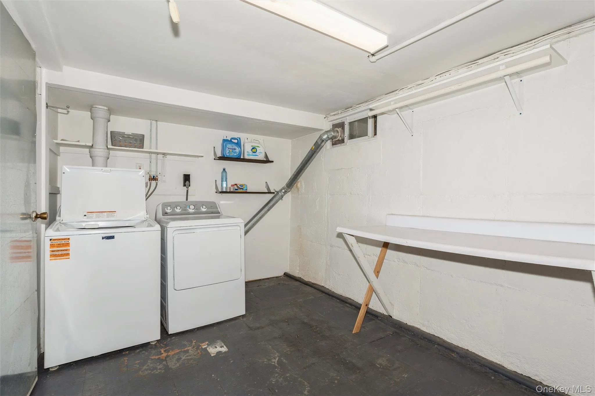 1493 New Hyde Park Drive, North Hempstead, NY, 4 Bedrooms Bedrooms, 7 Rooms Rooms,1 BathroomBathrooms,Residential,For Rent,New Hyde Park,0,1027981 1493 New Hyde Park Drive, North Hempstead, NY, 4 Bedrooms Bedrooms, 7 Rooms Rooms,1 BathroomBathrooms,Residential,For Rent,New Hyde Park,0,1027981
