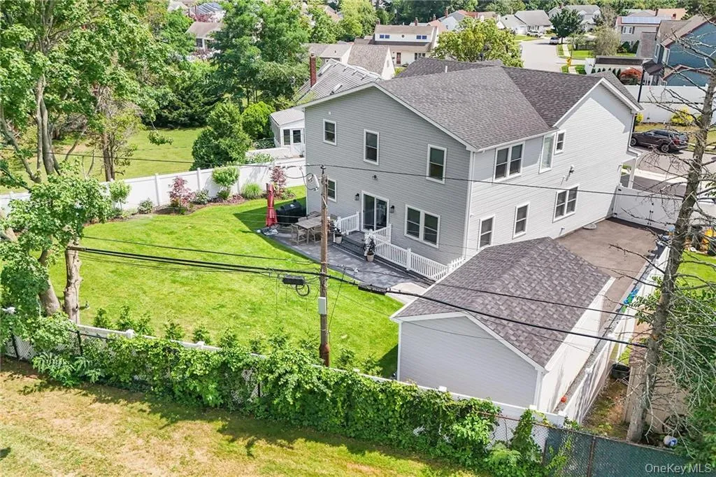 4037 Jean Avenue, Oyster Bay, NY, 5 Bedrooms Bedrooms, 9 Rooms Rooms,4 BathroomsBathrooms,Residential,For Rent,Jean,0,1027983 4037 Jean Avenue, Oyster Bay, NY, 5 Bedrooms Bedrooms, 9 Rooms Rooms,4 BathroomsBathrooms,Residential,For Rent,Jean,0,1027983