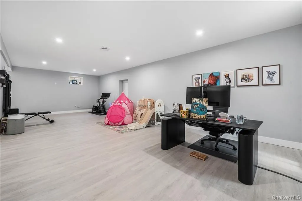 4037 Jean Avenue, Oyster Bay, NY, 5 Bedrooms Bedrooms, 9 Rooms Rooms,4 BathroomsBathrooms,Residential,For Rent,Jean,0,1027983 4037 Jean Avenue, Oyster Bay, NY, 5 Bedrooms Bedrooms, 9 Rooms Rooms,4 BathroomsBathrooms,Residential,For Rent,Jean,0,1027983