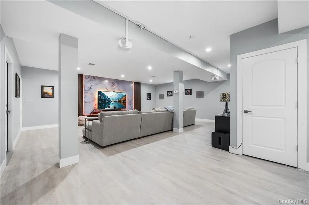 4037 Jean Avenue, Oyster Bay, NY, 5 Bedrooms Bedrooms, 9 Rooms Rooms,4 BathroomsBathrooms,Residential,For Rent,Jean,0,1027983 4037 Jean Avenue, Oyster Bay, NY, 5 Bedrooms Bedrooms, 9 Rooms Rooms,4 BathroomsBathrooms,Residential,For Rent,Jean,0,1027983
