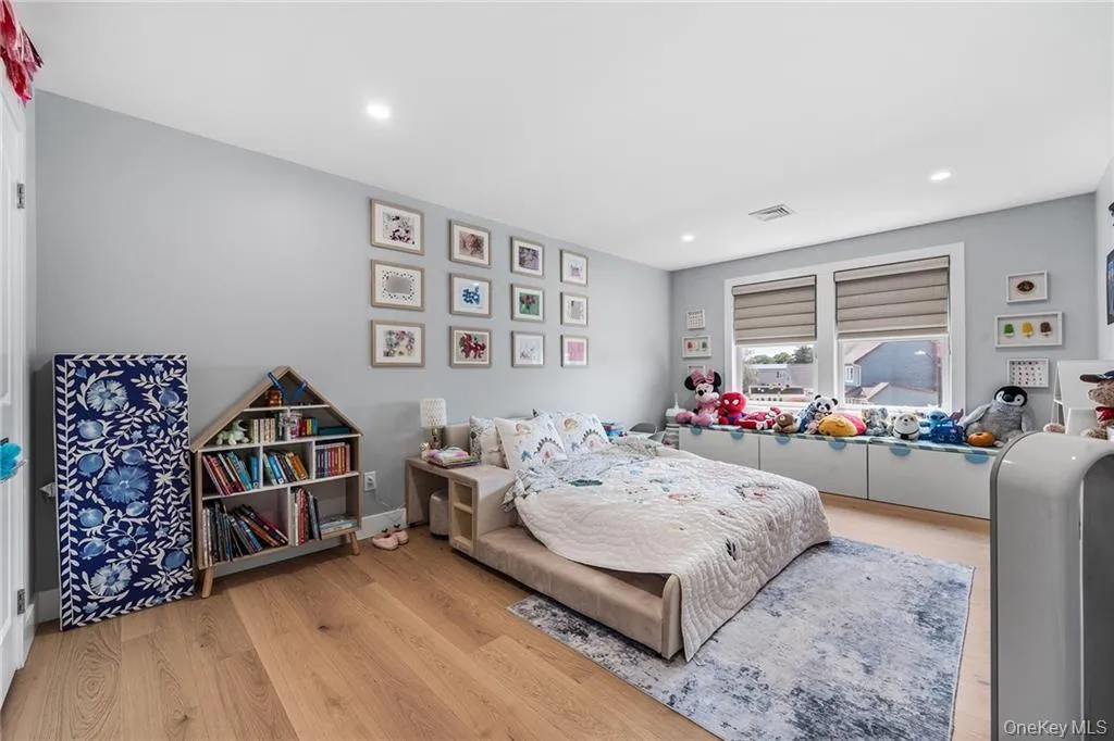 4037 Jean Avenue, Oyster Bay, NY, 5 Bedrooms Bedrooms, 9 Rooms Rooms,4 BathroomsBathrooms,Residential,For Rent,Jean,0,1027983 4037 Jean Avenue, Oyster Bay, NY, 5 Bedrooms Bedrooms, 9 Rooms Rooms,4 BathroomsBathrooms,Residential,For Rent,Jean,0,1027983