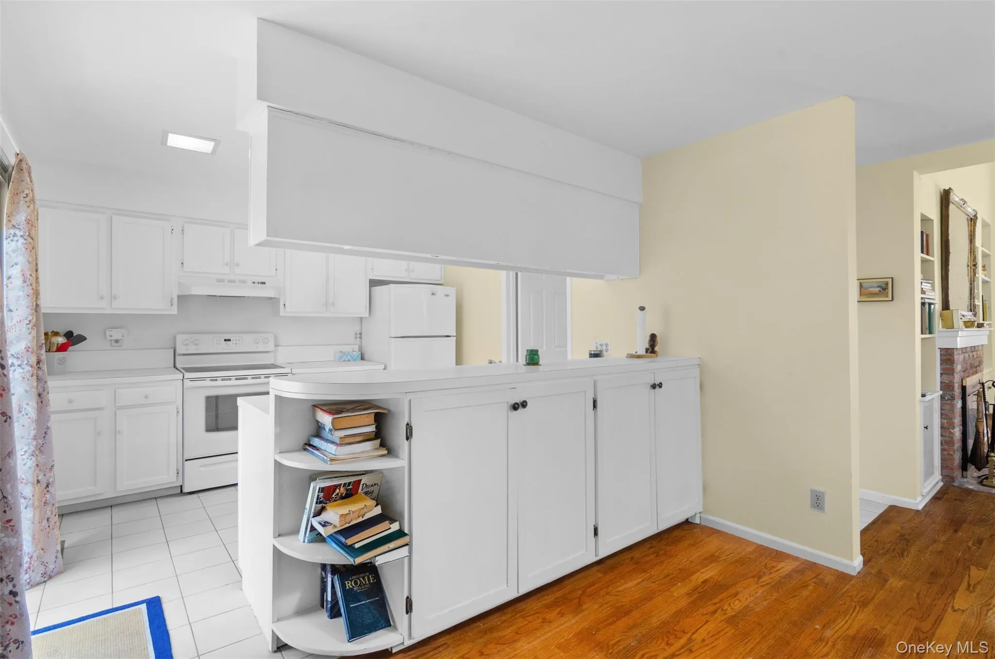 570 Hampton Road, Southampton, NY, 2 Bedrooms Bedrooms, 5 Rooms Rooms,2 BathroomsBathrooms,Residential,For Rent,Hampton,0,1027985 570 Hampton Road, Southampton, NY, 2 Bedrooms Bedrooms, 5 Rooms Rooms,2 BathroomsBathrooms,Residential,For Rent,Hampton,0,1027985
