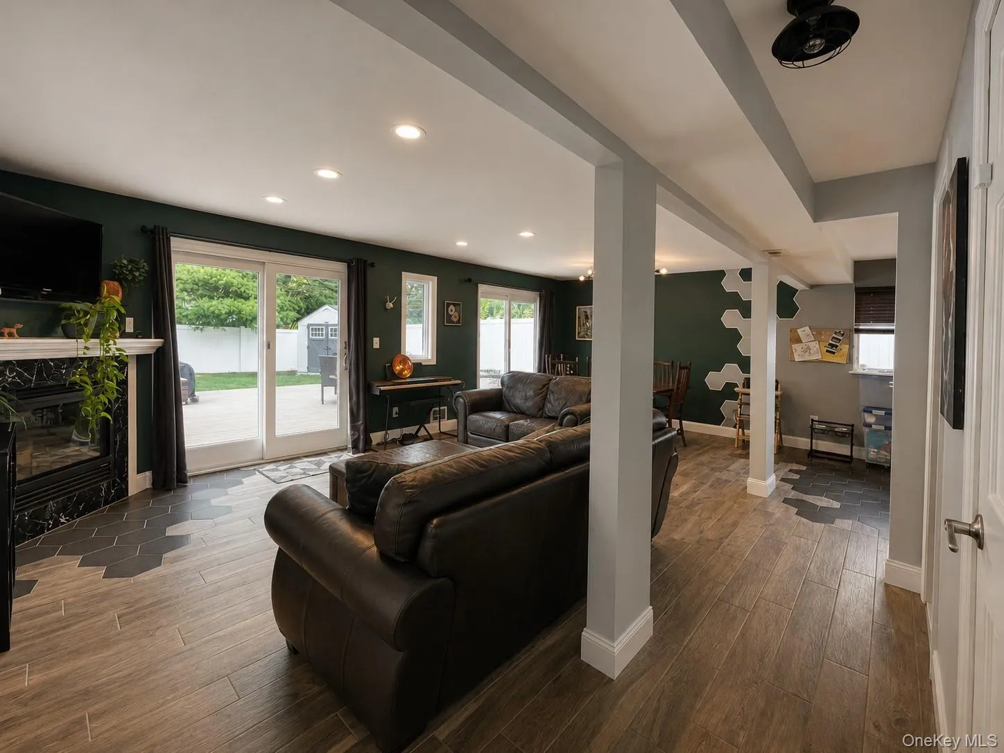 11 Sandalwood Drive, Smithtown, NY, 3 Bedrooms Bedrooms, 6 Rooms Rooms,2 BathroomsBathrooms,Residential,For Rent,Sandalwood,0,1027993 11 Sandalwood Drive, Smithtown, NY, 3 Bedrooms Bedrooms, 6 Rooms Rooms,2 BathroomsBathrooms,Residential,For Rent,Sandalwood,0,1027993