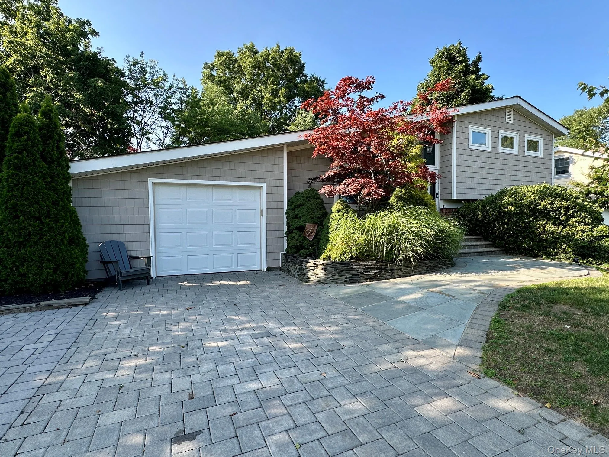 11 Sandalwood Drive, Smithtown, NY, 3 Bedrooms Bedrooms, 6 Rooms Rooms,2 BathroomsBathrooms,Residential,For Rent,Sandalwood,0,1027993 11 Sandalwood Drive, Smithtown, NY, 3 Bedrooms Bedrooms, 6 Rooms Rooms,2 BathroomsBathrooms,Residential,For Rent,Sandalwood,0,1027993