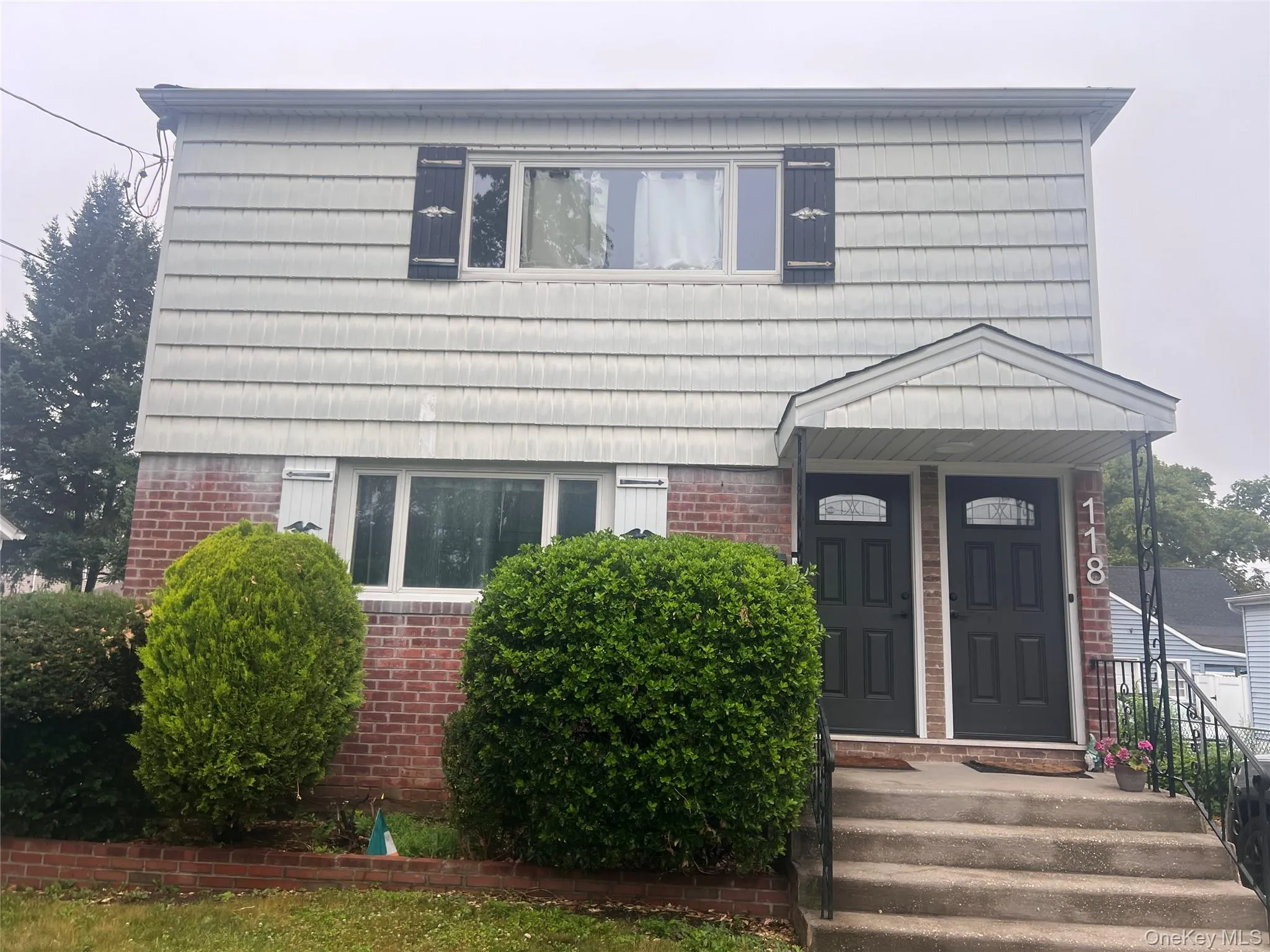 118 Sherman Avenue, North Hempstead, NY, 3 Bedrooms Bedrooms, 7 Rooms Rooms,1 BathroomBathrooms,Residential Lease,For Rent,Sherman,0,1027995 118 Sherman Avenue, North Hempstead, NY, 3 Bedrooms Bedrooms, 7 Rooms Rooms,1 BathroomBathrooms,Residential Lease,For Rent,Sherman,0,1027995