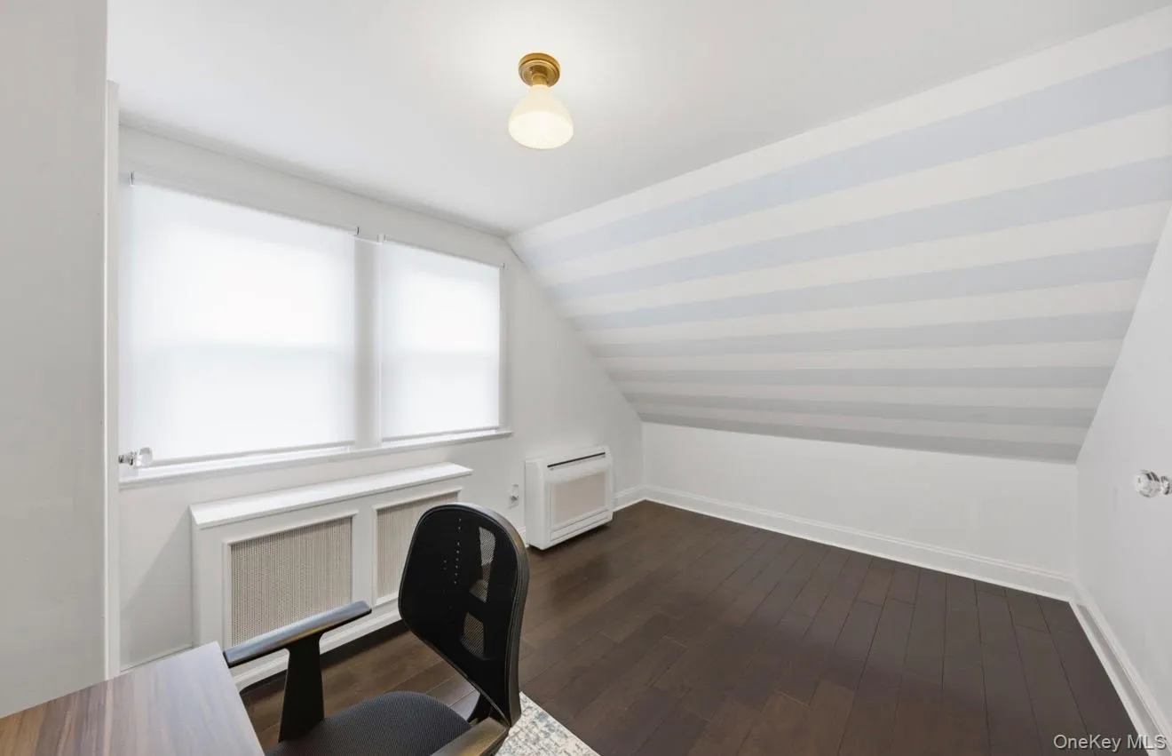 8 Rosewood Avenue, Babylon, NY, 3 Bedrooms Bedrooms, 6 Rooms Rooms,2 BathroomsBathrooms,Residential Lease,For Rent,Rosewood,0,1027998 8 Rosewood Avenue, Babylon, NY, 3 Bedrooms Bedrooms, 6 Rooms Rooms,2 BathroomsBathrooms,Residential Lease,For Rent,Rosewood,0,1027998