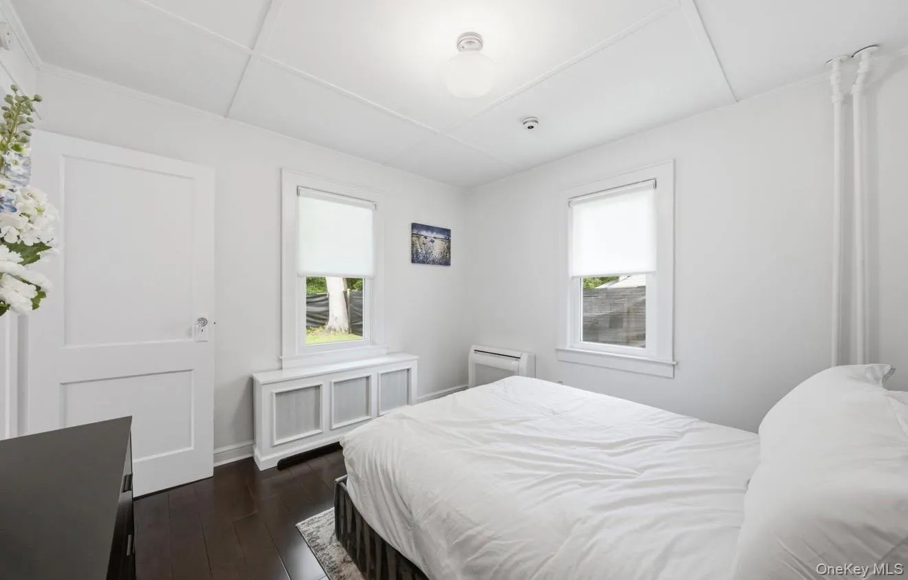 8 Rosewood Avenue, Babylon, NY, 3 Bedrooms Bedrooms, 6 Rooms Rooms,2 BathroomsBathrooms,Residential Lease,For Rent,Rosewood,0,1027998 8 Rosewood Avenue, Babylon, NY, 3 Bedrooms Bedrooms, 6 Rooms Rooms,2 BathroomsBathrooms,Residential Lease,For Rent,Rosewood,0,1027998