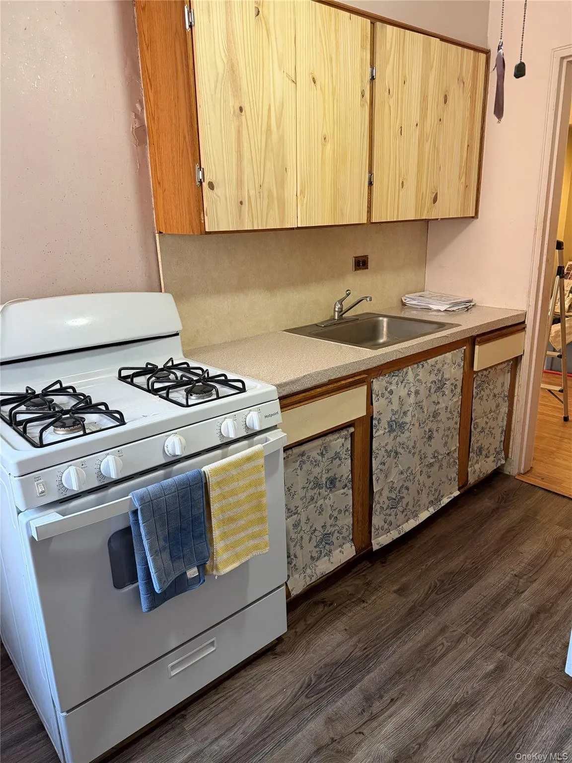 Eat in kitchen Eat in kitchen