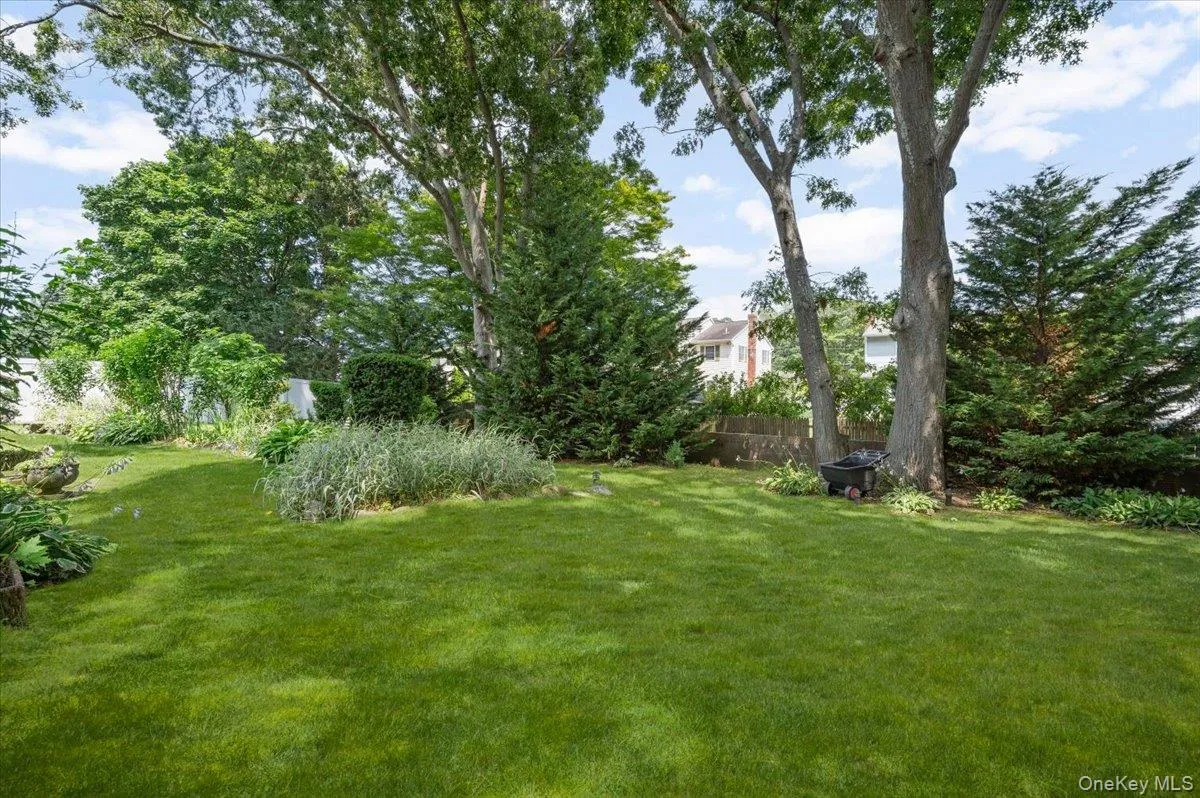 103 Bonnie Road, Islip, NY, 4 Bedrooms Bedrooms, 9 Rooms Rooms,2 BathroomsBathrooms,Residential,For Rent,Bonnie,0,1028002 103 Bonnie Road, Islip, NY, 4 Bedrooms Bedrooms, 9 Rooms Rooms,2 BathroomsBathrooms,Residential,For Rent,Bonnie,0,1028002